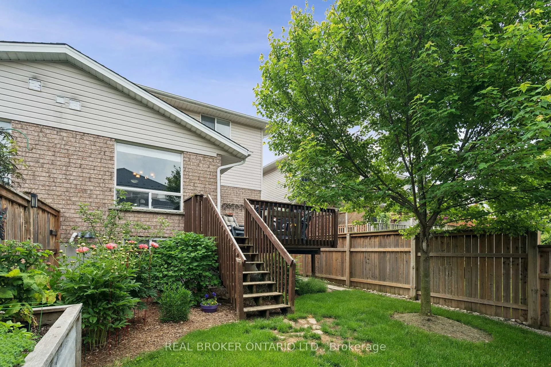 Photo 39 of 22 Sandcreek Lane, Guelph, Grange Road — HOMEH