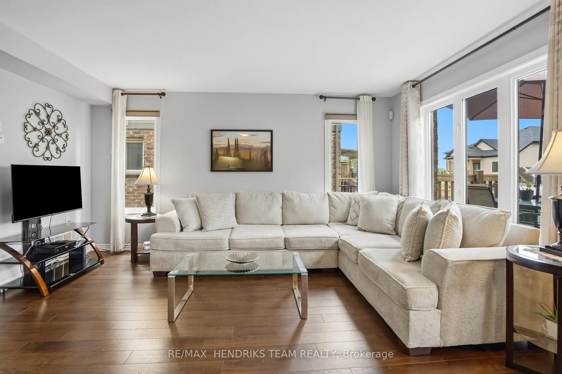 Photo 6 of 6346 Shapton Crescent, Niagara Falls, Forestview — HOMEH