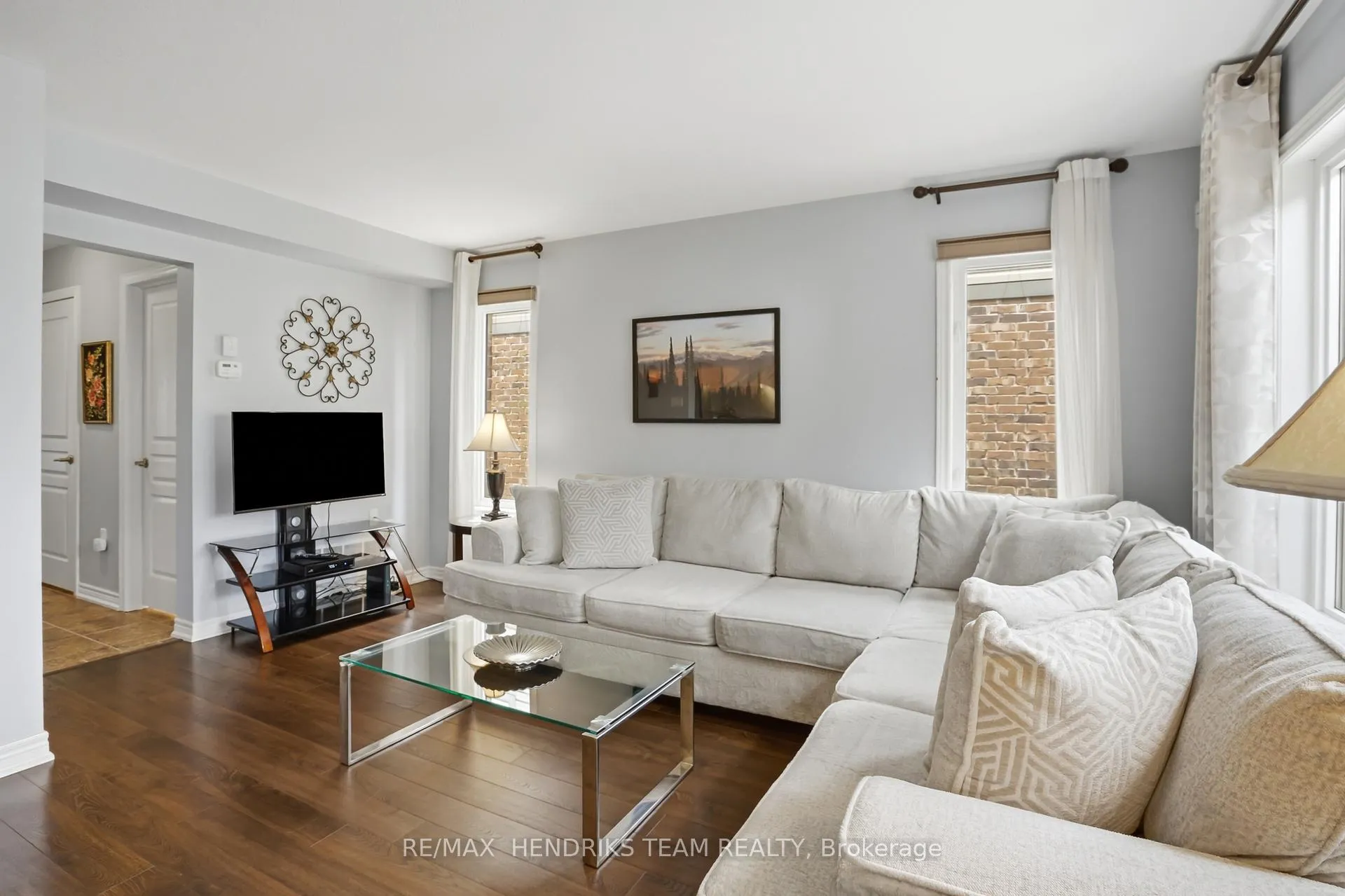 Photo 7 of 6346 Shapton Crescent, Niagara Falls, Forestview — HOMEH
