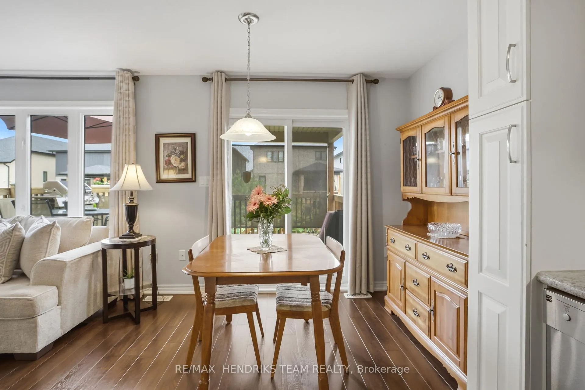 Photo 12 of 6346 Shapton Crescent, Niagara Falls, Forestview — HOMEH