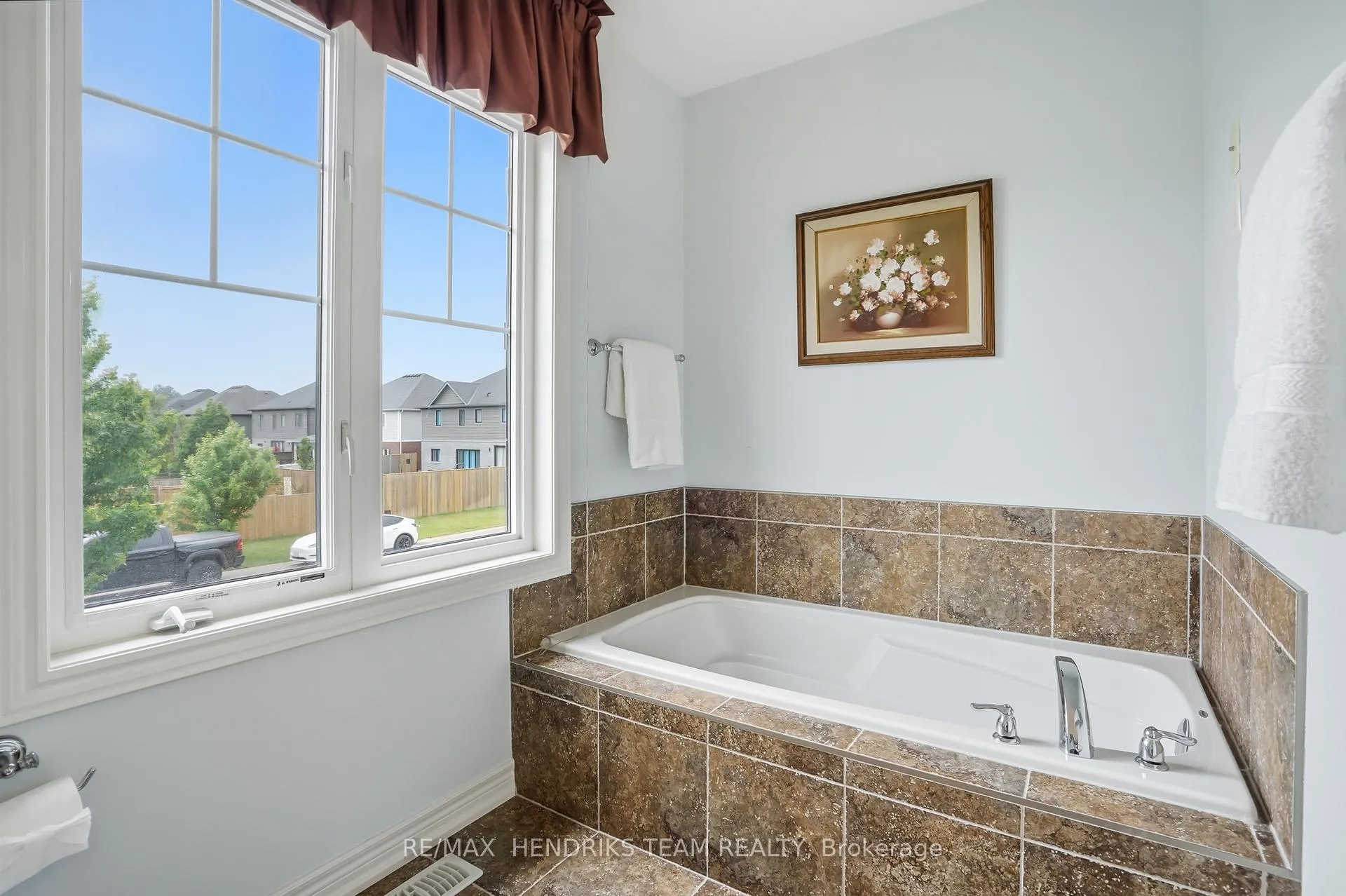 Photo 19 of 6346 Shapton Crescent, Niagara Falls, Forestview — HOMEH