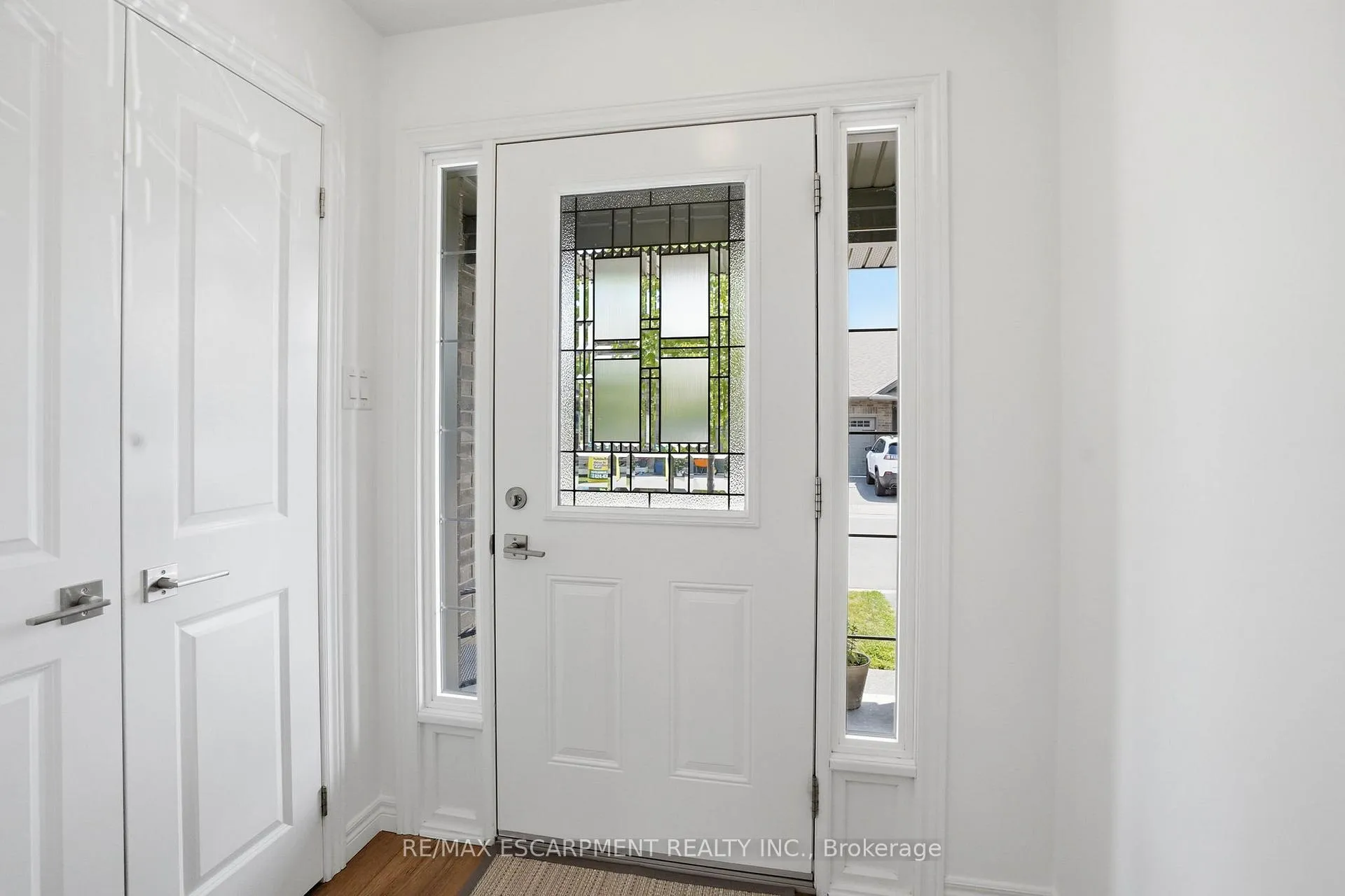 Photo 4 of Unit 2, 29 Schuyler Street, Brant, Paris — HOMEH