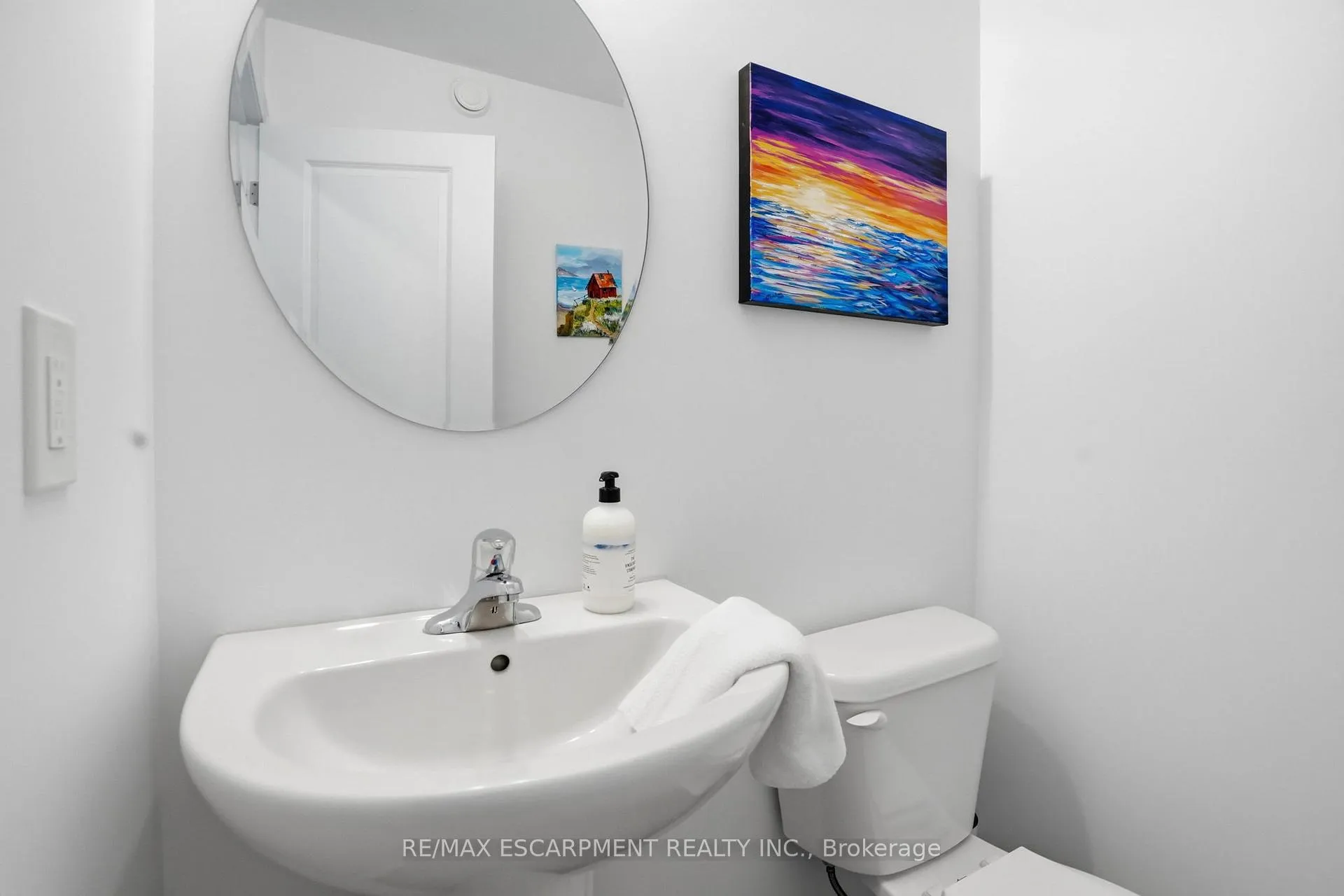 Photo 6 of Unit 2, 29 Schuyler Street, Brant, Paris — HOMEH