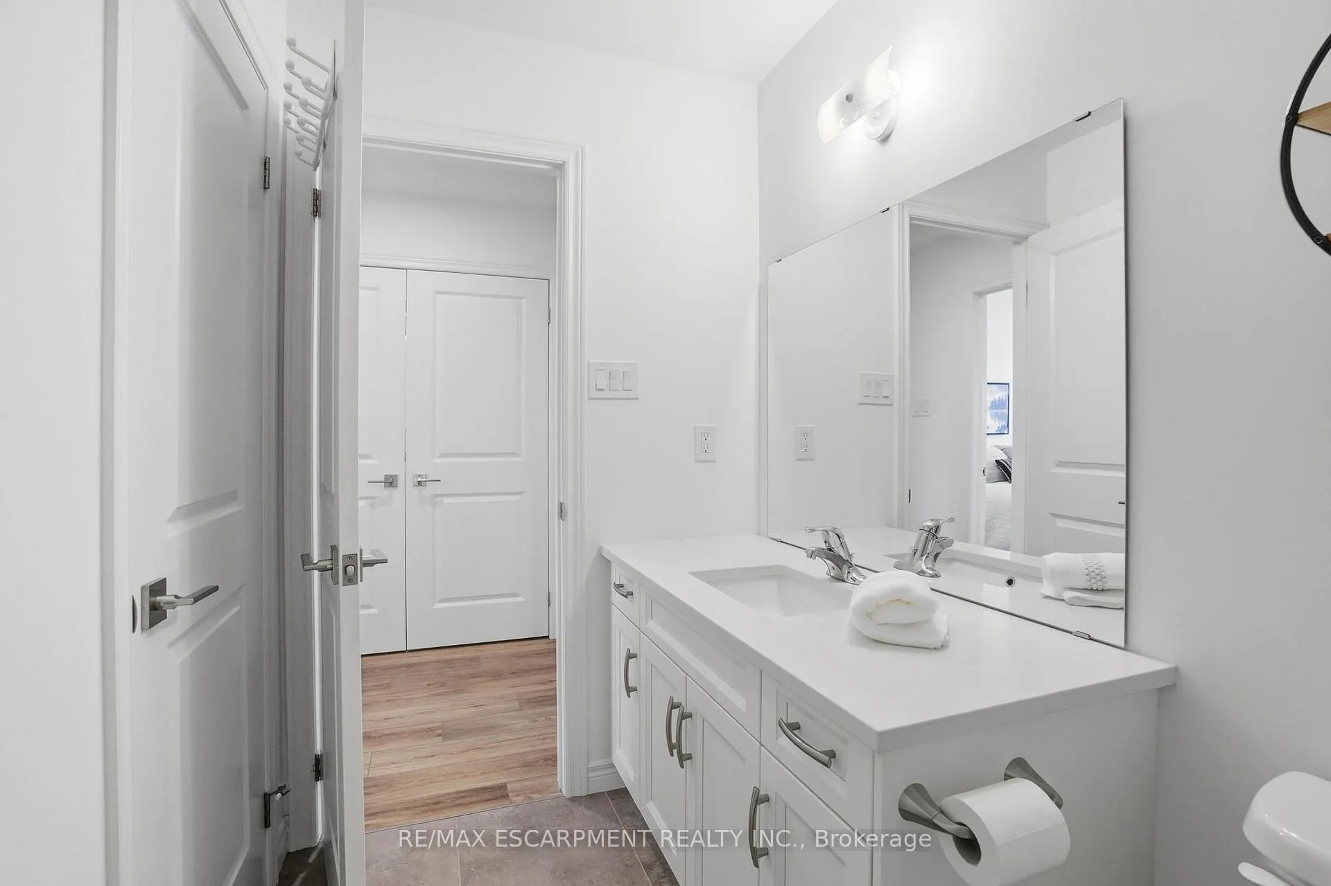 Photo 31 of Unit 2, 29 Schuyler Street, Brant, Paris — HOMEH