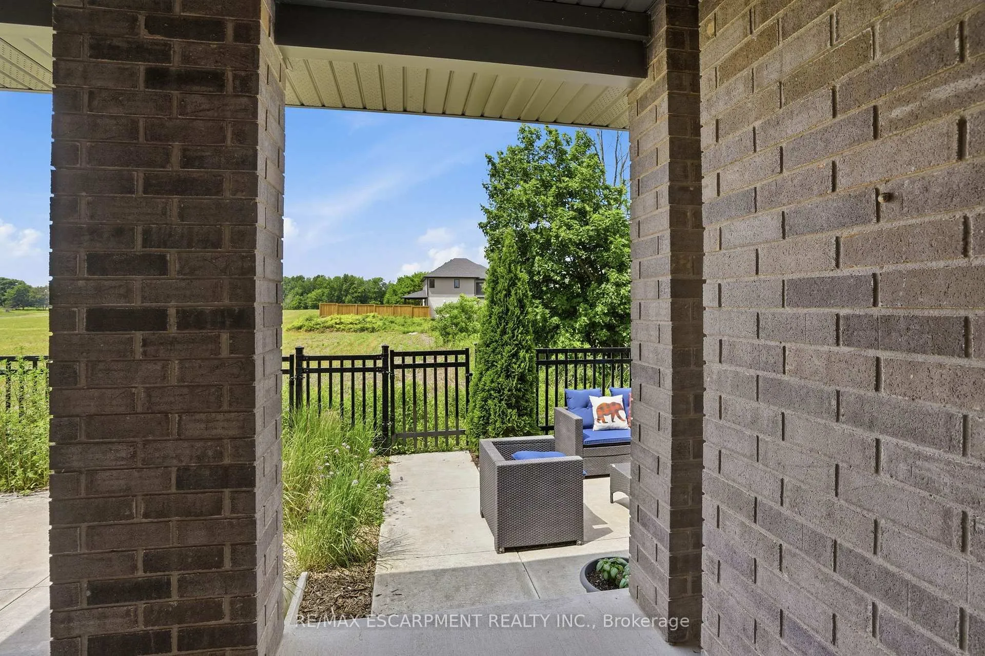 Photo 34 of Unit 2, 29 Schuyler Street, Brant, Paris — HOMEH