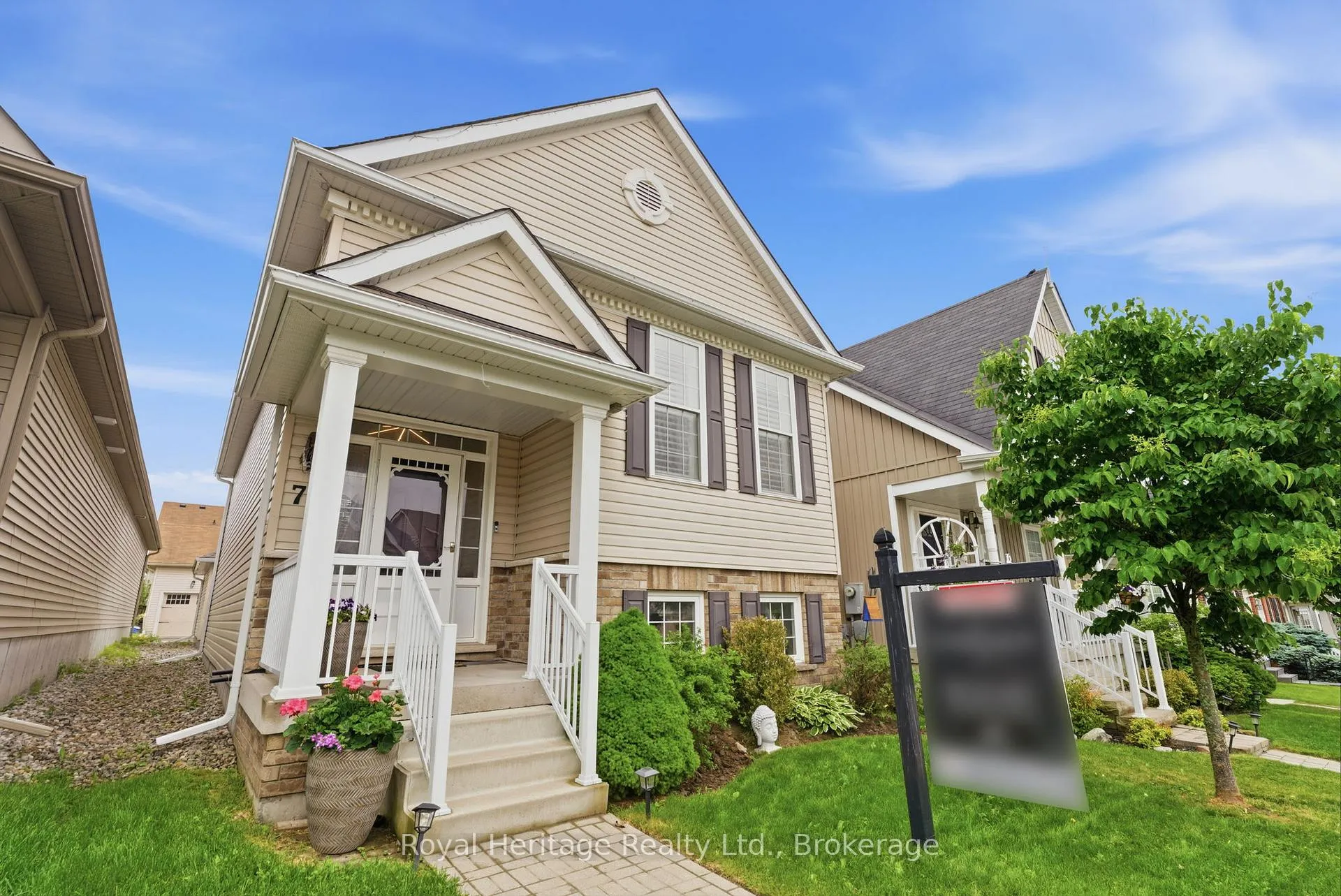 Front of 78 Greenaway Circle