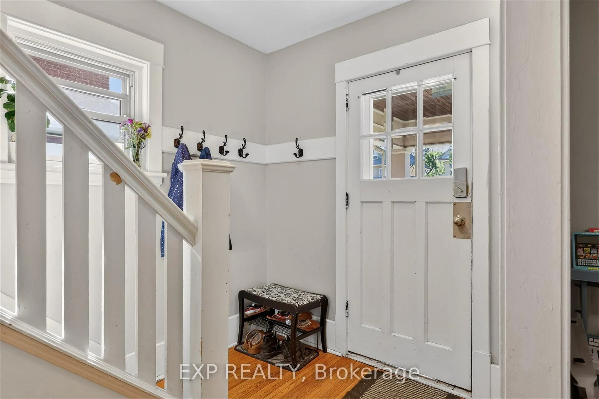 Photo 6 of 498 Mcdonnel Street, Peterborough, Town Ward 3 — HOMEH
