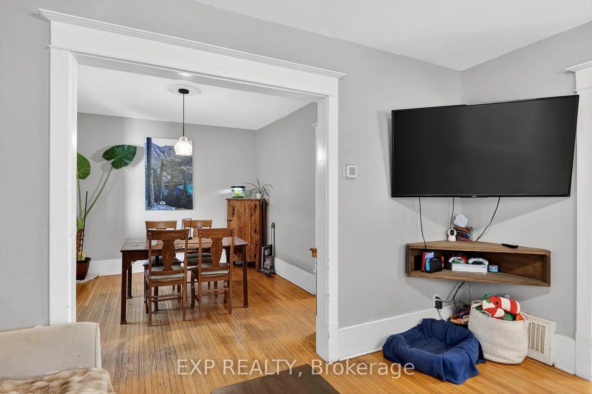 Photo 12 of 498 Mcdonnel Street, Peterborough, Town Ward 3 — HOMEH