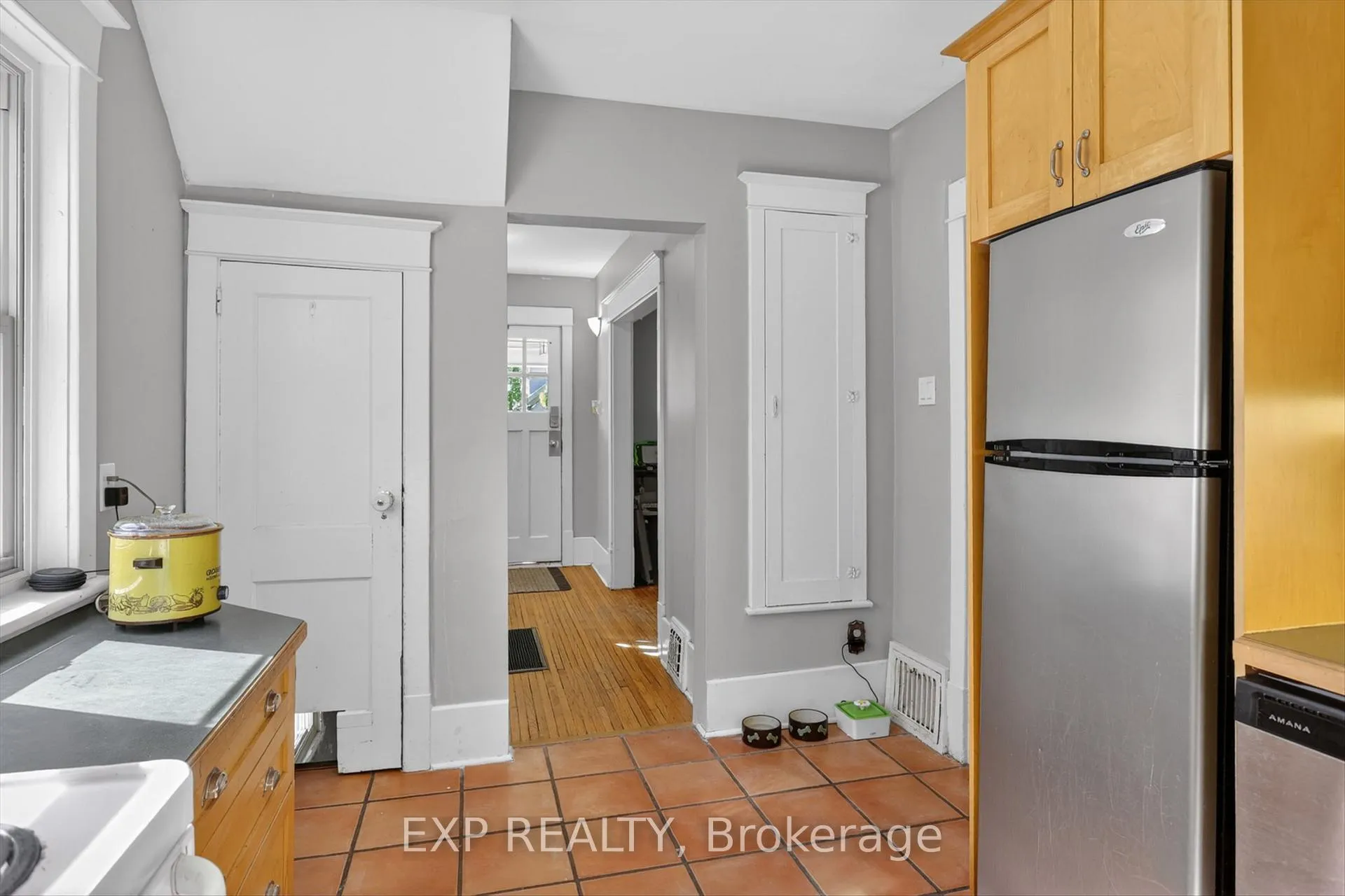 Photo 20 of 498 Mcdonnel Street, Peterborough, Town Ward 3 — HOMEH
