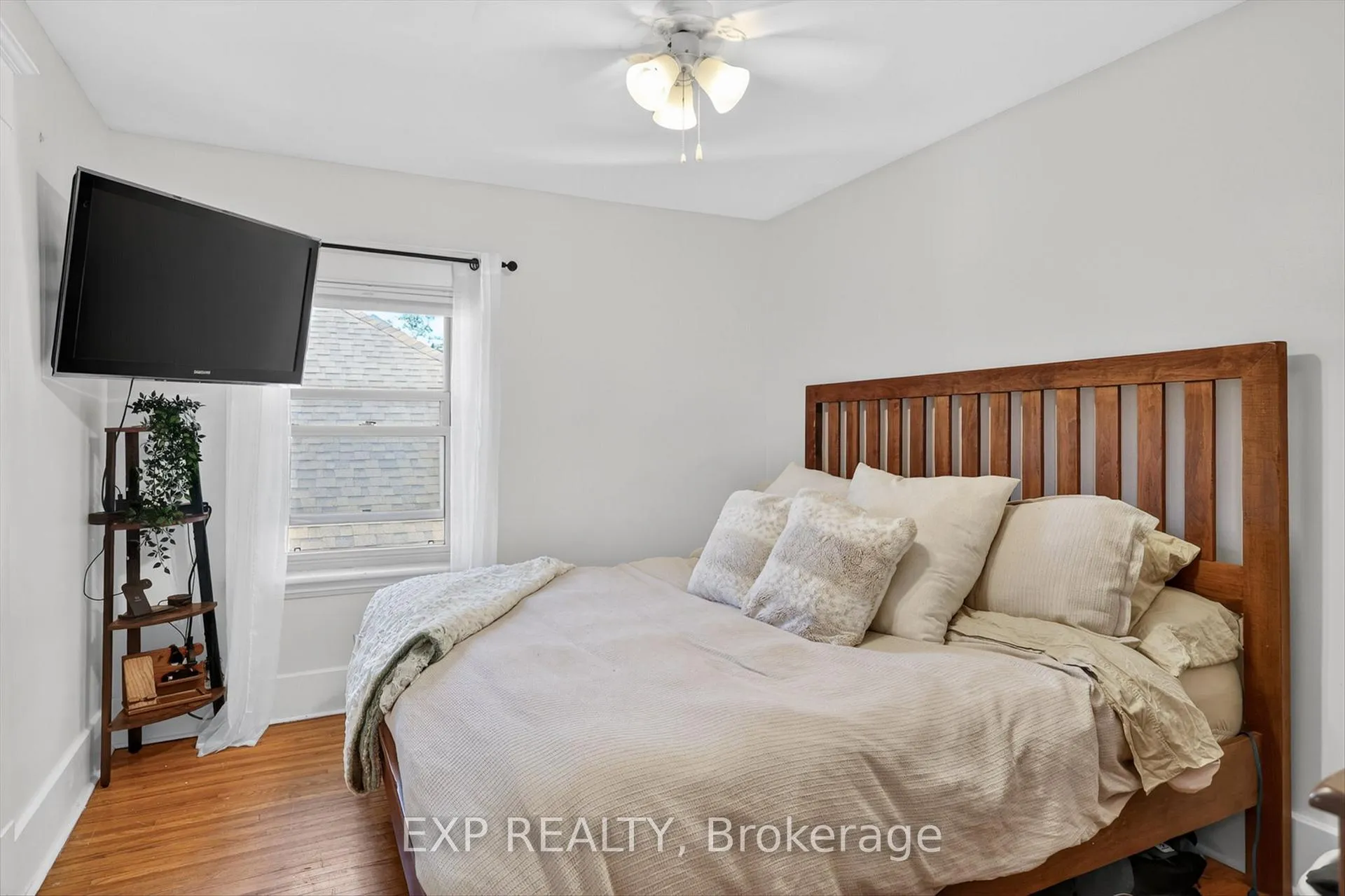Photo 26 of 498 Mcdonnel Street, Peterborough, Town Ward 3 — HOMEH