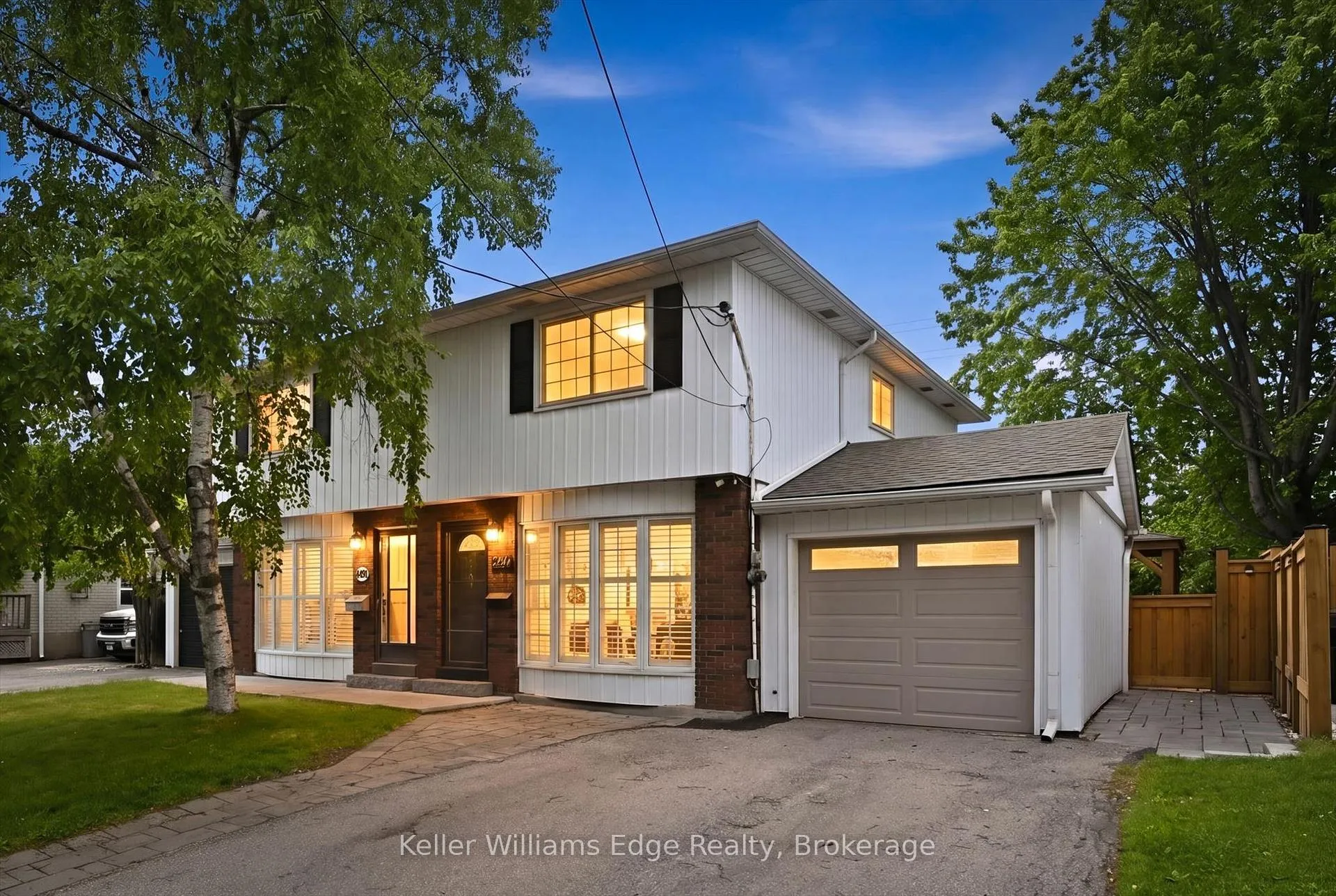 Photo 2 of 4493 Bennett Road, Burlington, Shoreacres — HOMEH