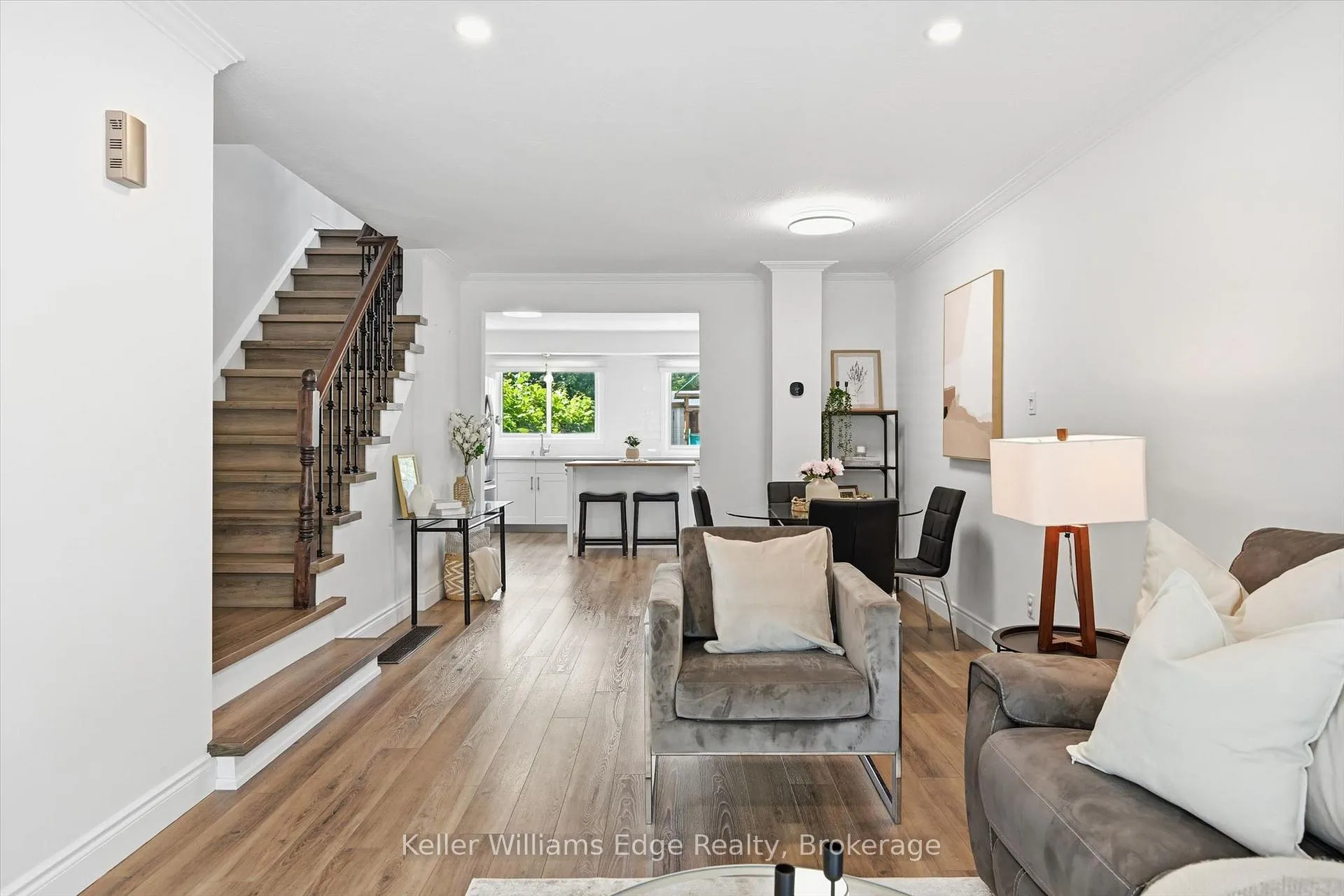 Photo 5 of 4493 Bennett Road, Burlington, Shoreacres — HOMEH