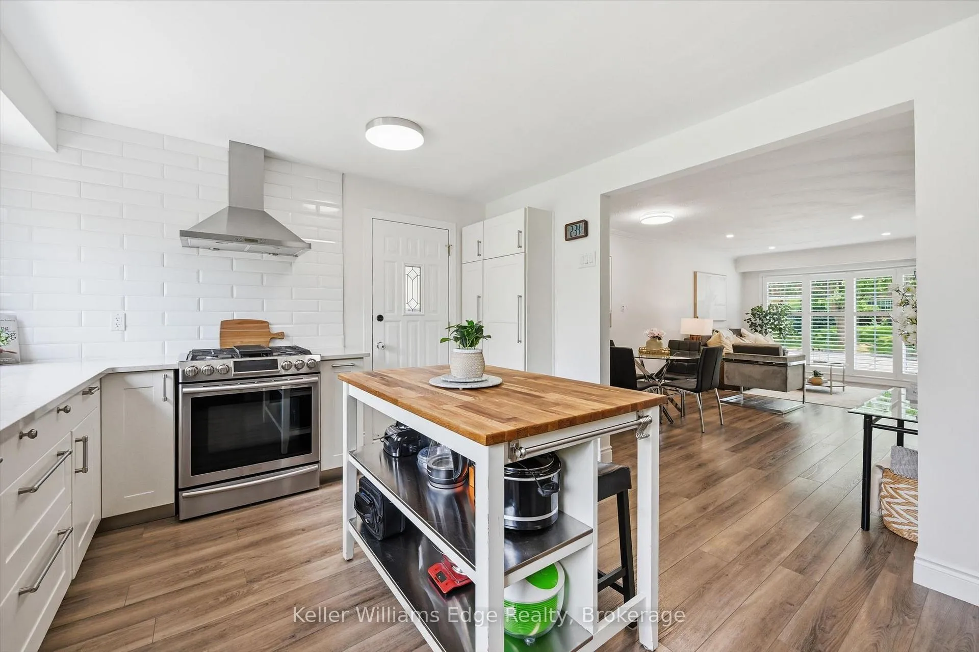 Photo 11 of 4493 Bennett Road, Burlington, Shoreacres — HOMEH