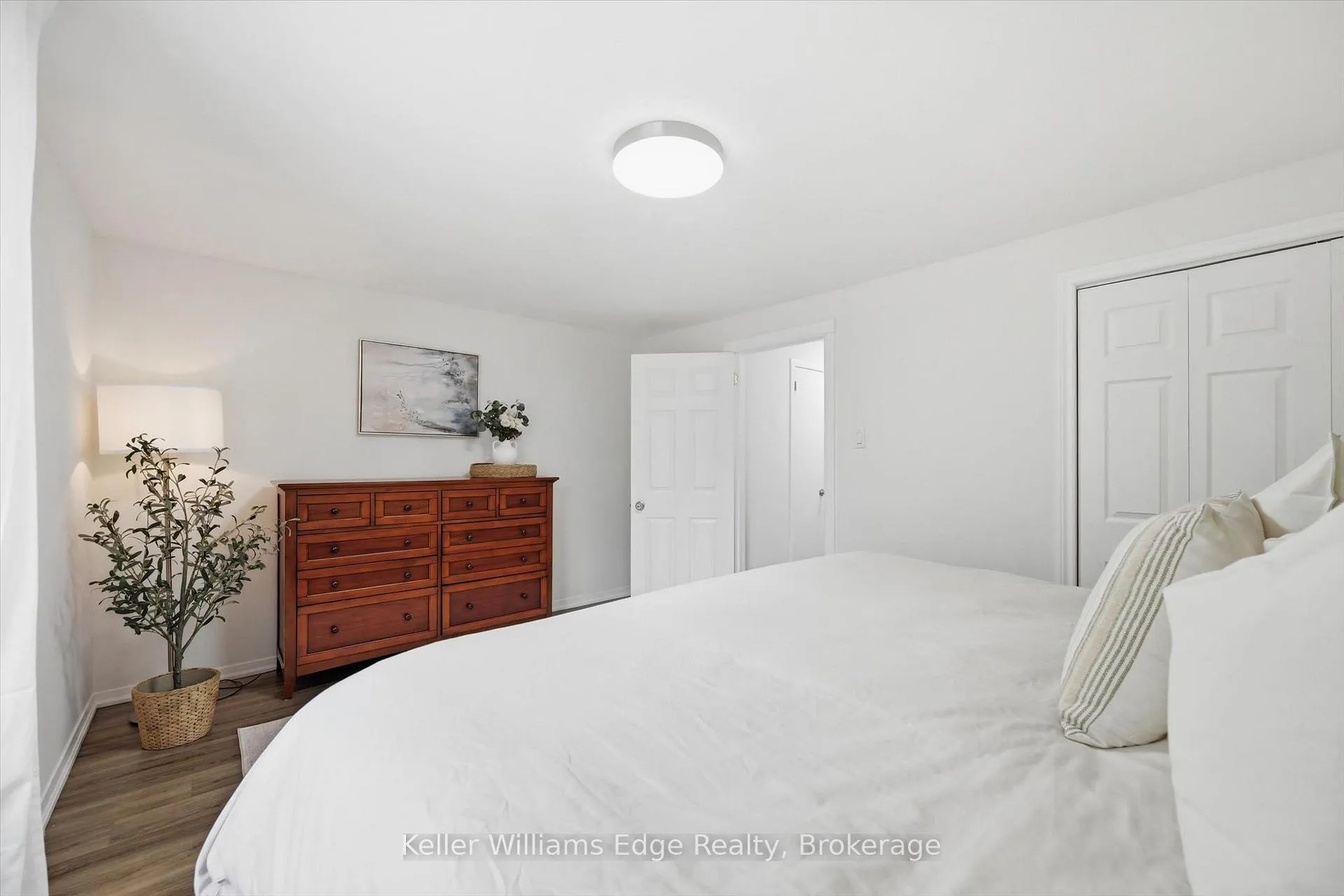 Photo 24 of 4493 Bennett Road, Burlington, Shoreacres — HOMEH