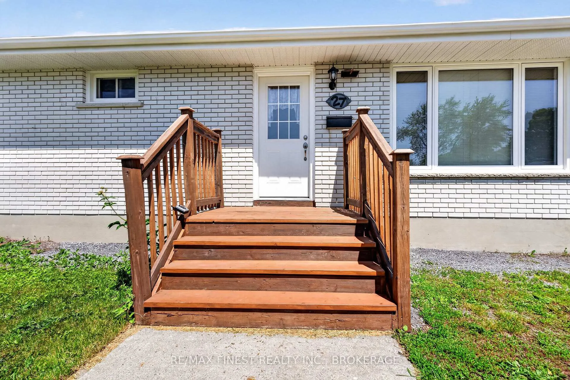 Photo 4 of 27 Asbury Road, Loyalist, Amherstview — HOMEH