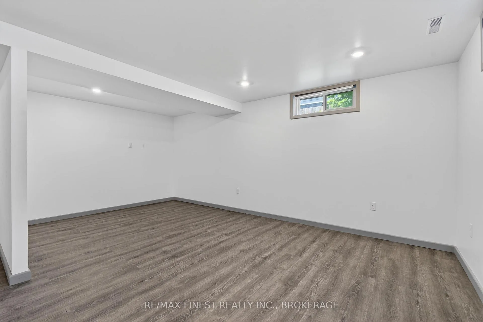 Photo 21 of 27 Asbury Road, Loyalist, Amherstview — HOMEH
