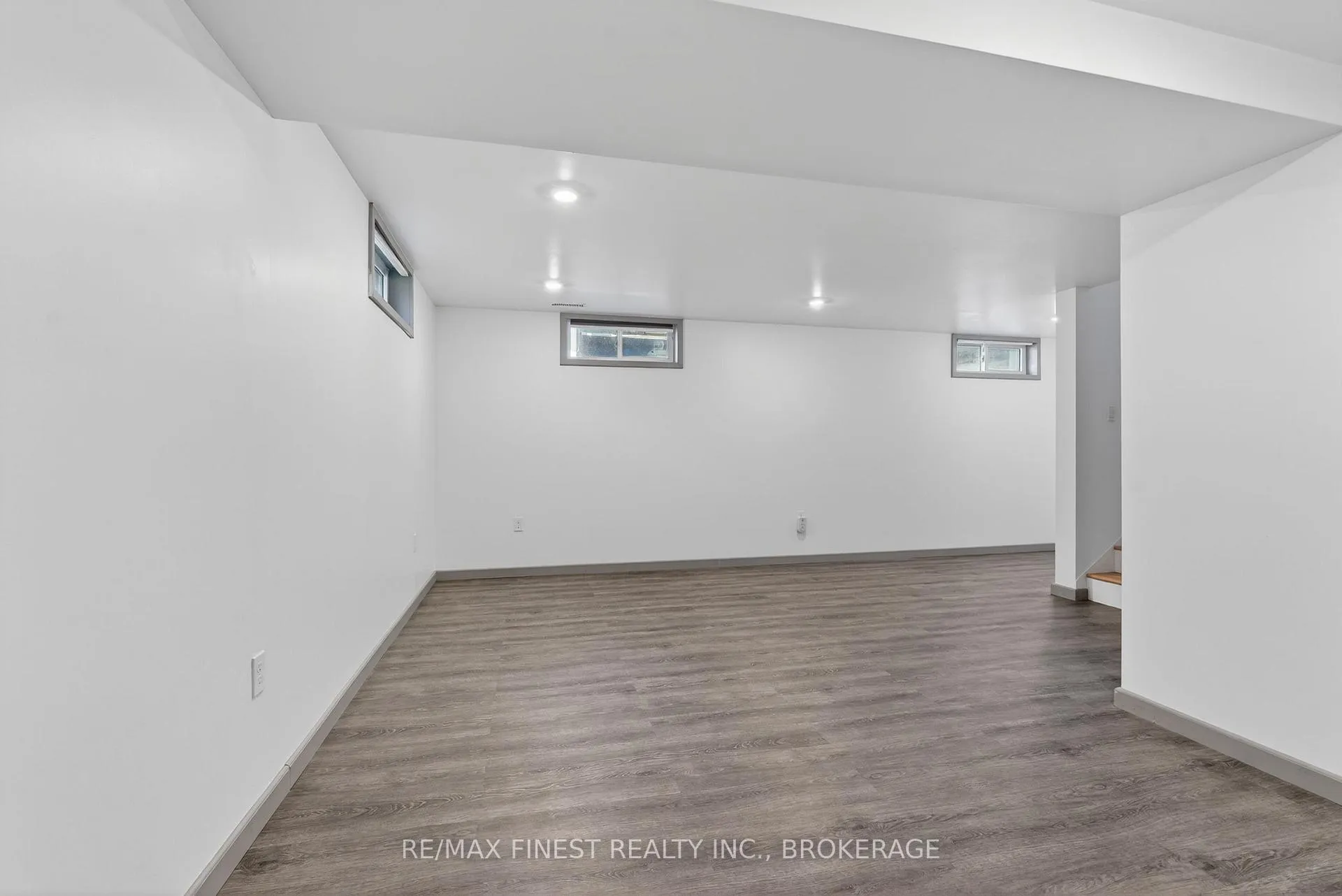 Photo 24 of 27 Asbury Road, Loyalist, Amherstview — HOMEH