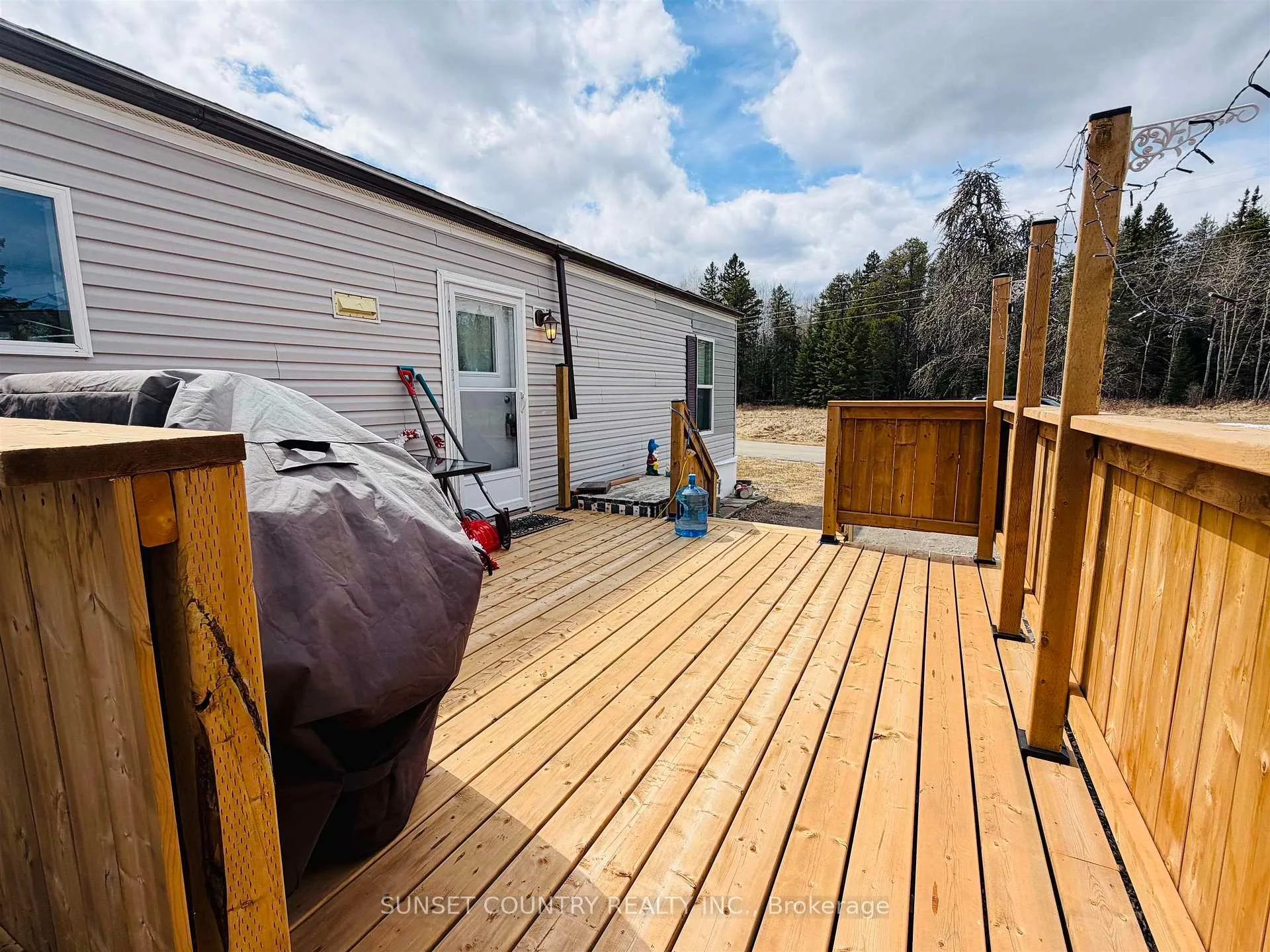 Photo 5 of 75-16740 17 W, Kenora Remote Area, Oxdrift — HOMEH