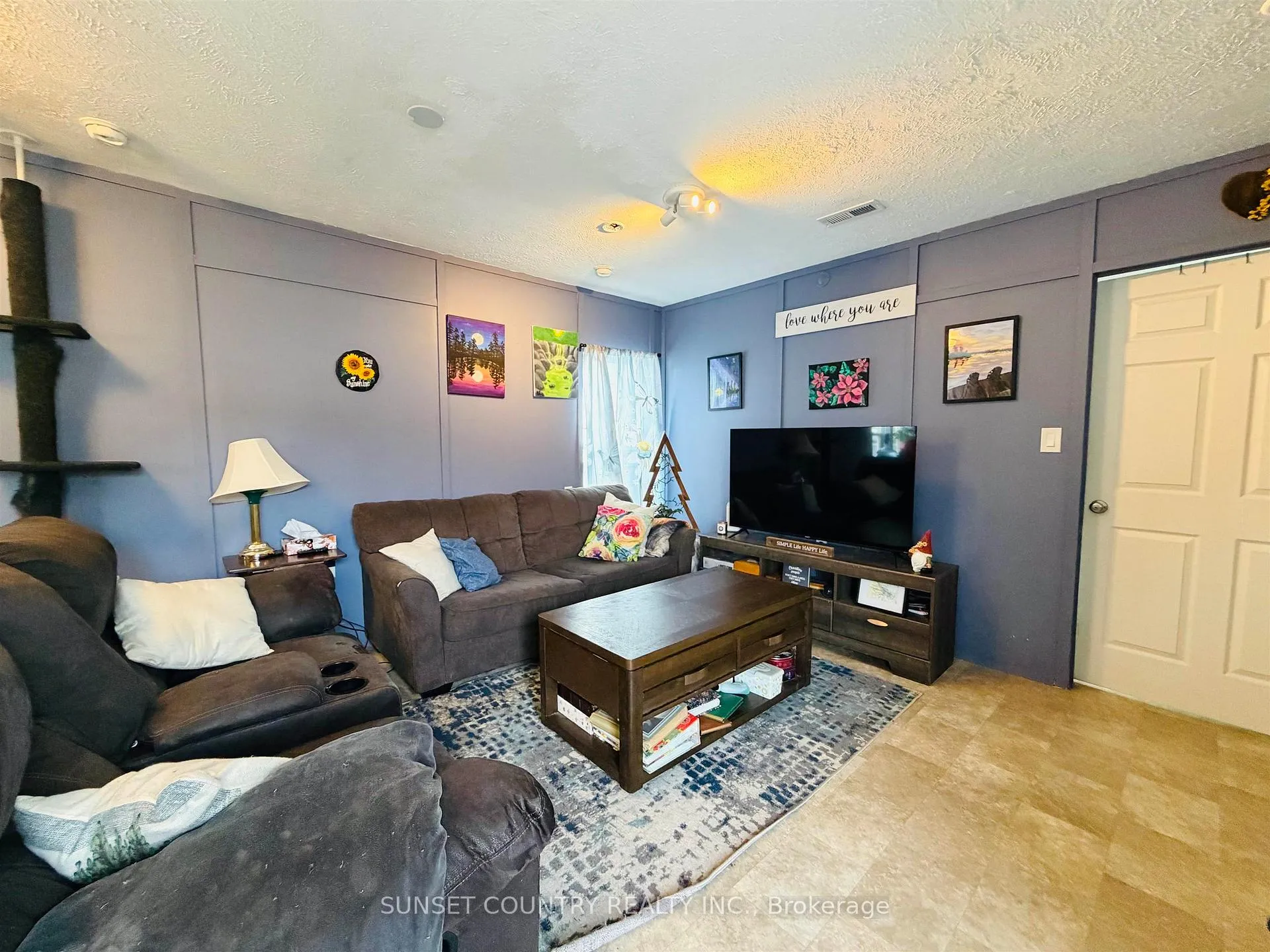 Photo 7 of 75-16740 17 W, Kenora Remote Area, Oxdrift — HOMEH