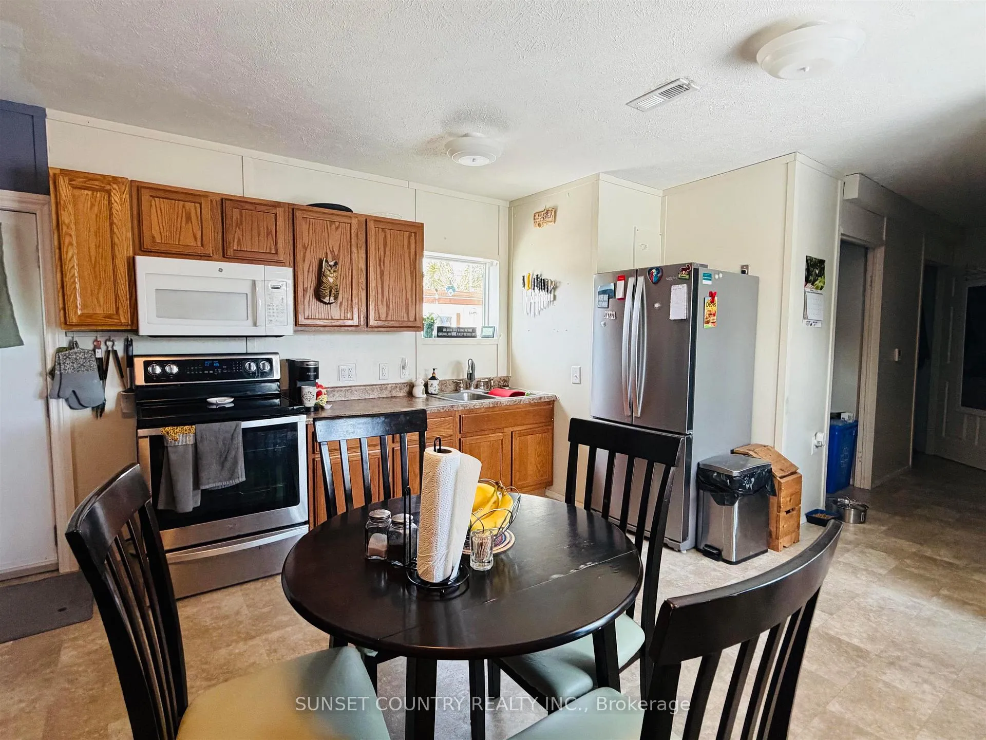 Photo 10 of 75-16740 17 W, Kenora Remote Area, Oxdrift — HOMEH
