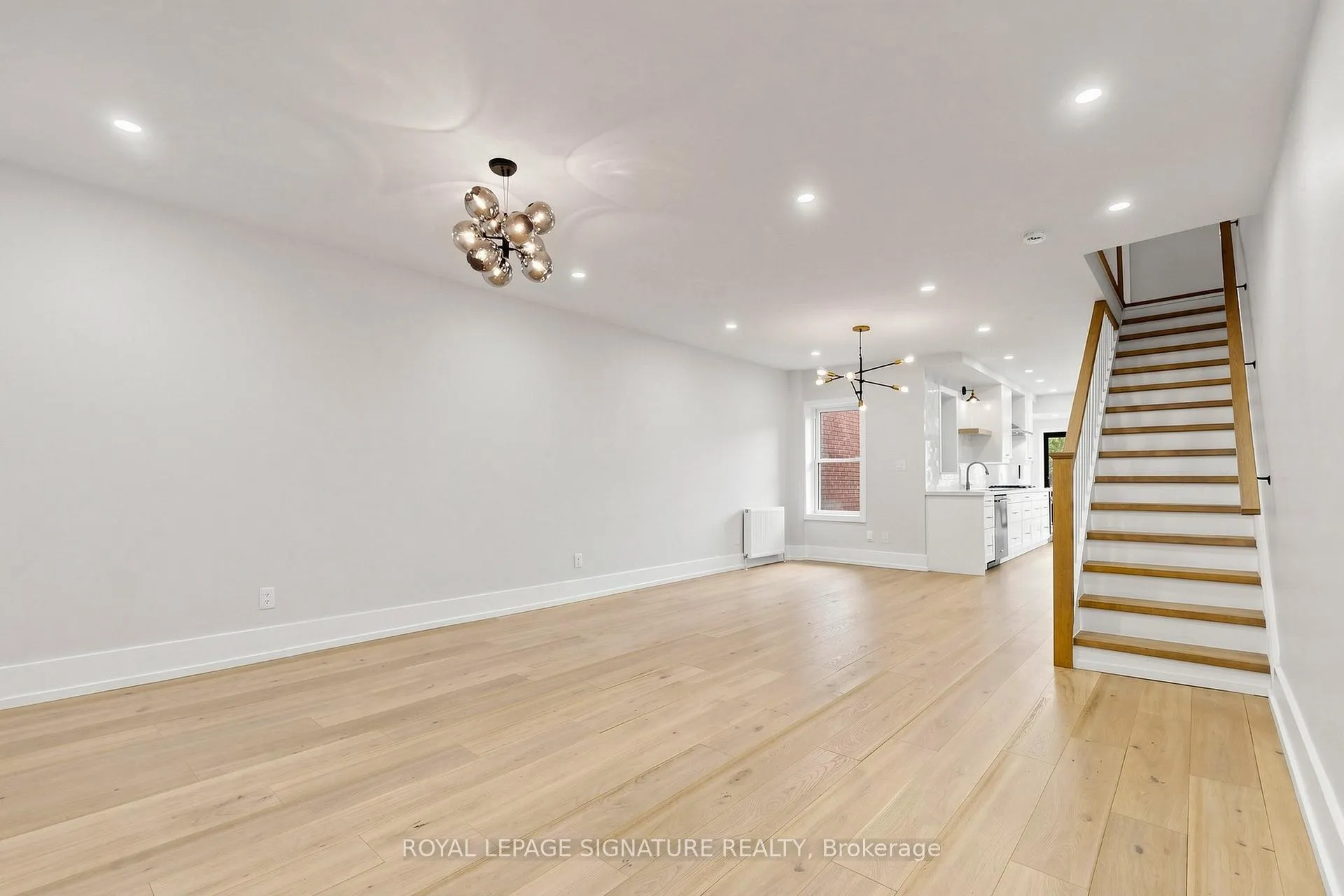 Photo 8 of 57 Spruce Hill Road, Toronto, The Beaches — HOMEH