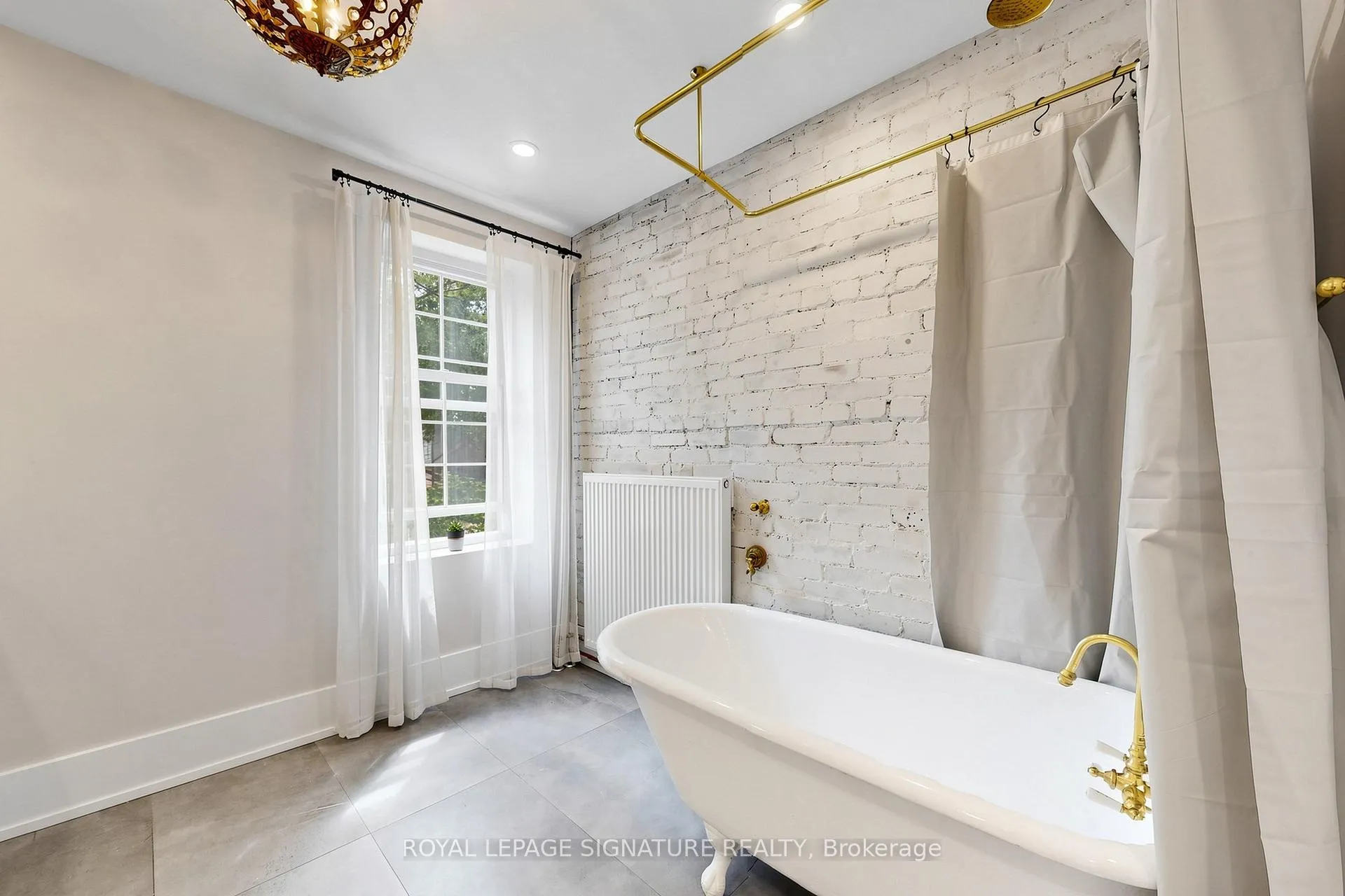 Photo 31 of 57 Spruce Hill Road, Toronto, The Beaches — HOMEH
