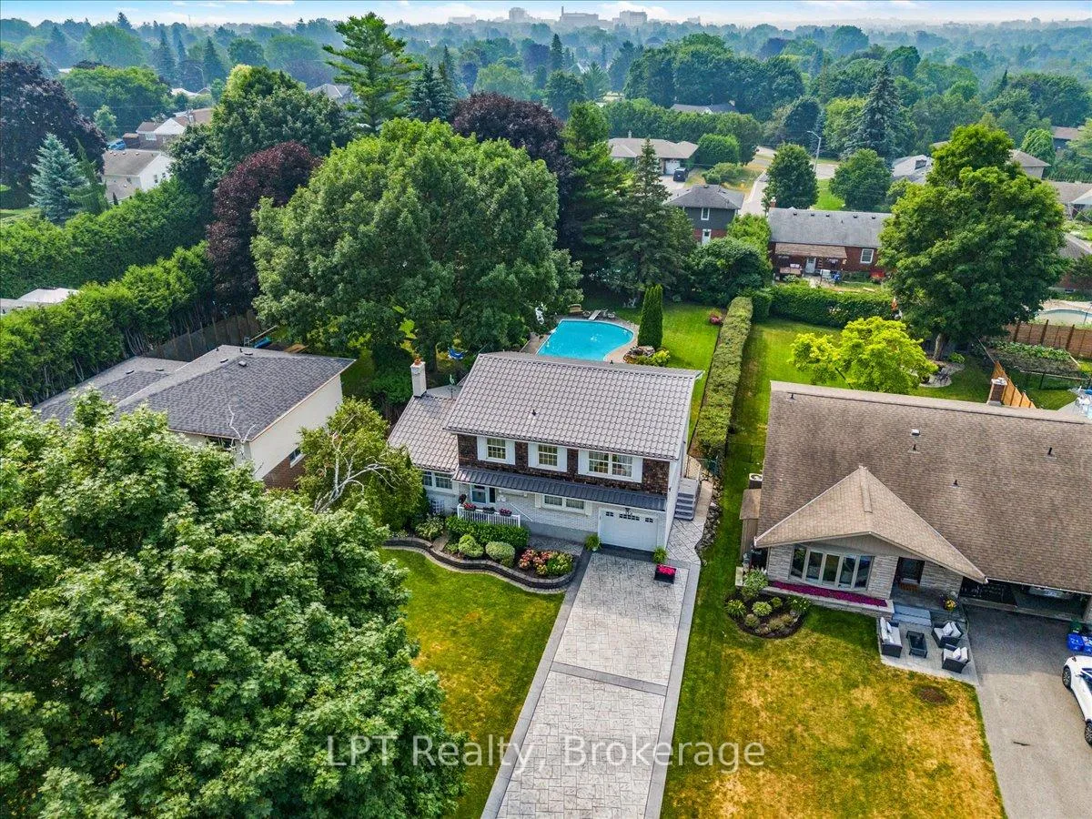 Photo 4 of 173 Switzer Drive, Oshawa, Centennial — HOMEH