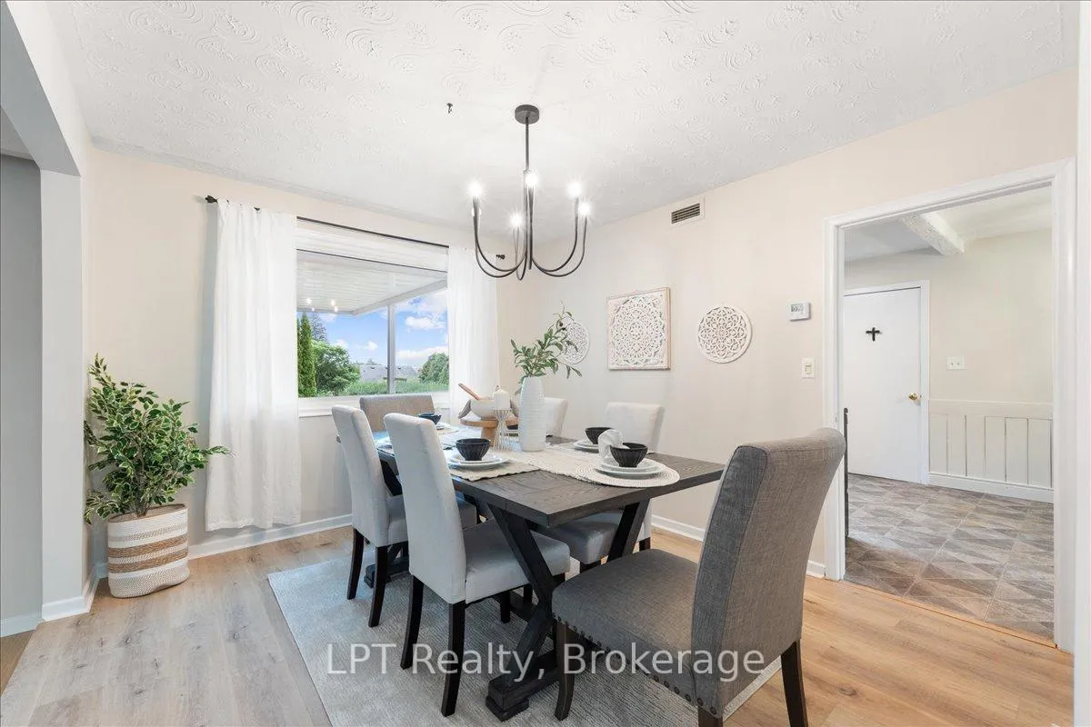 Photo 13 of 173 Switzer Drive, Oshawa, Centennial — HOMEH