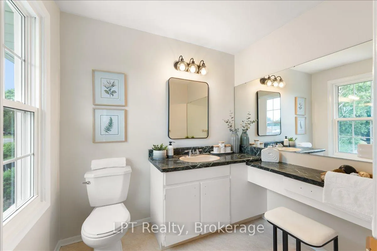 Photo 27 of 173 Switzer Drive, Oshawa, Centennial — HOMEH