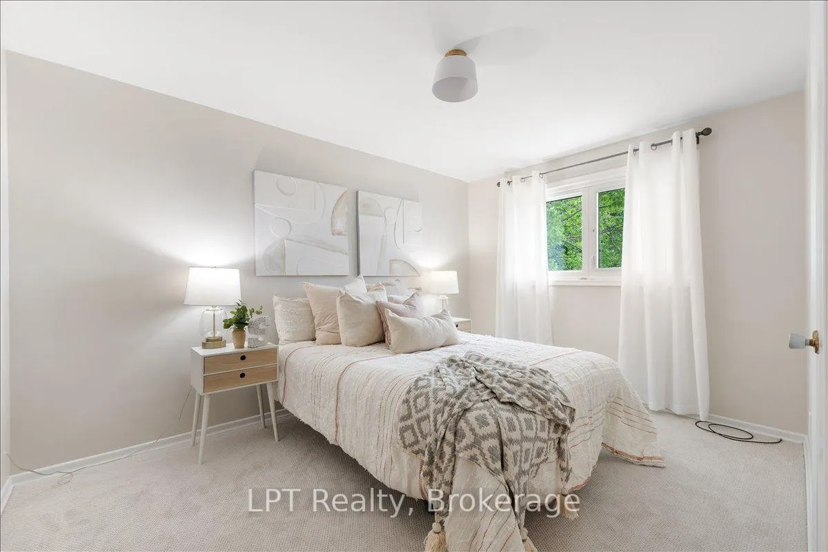 Photo 32 of 173 Switzer Drive, Oshawa, Centennial — HOMEH