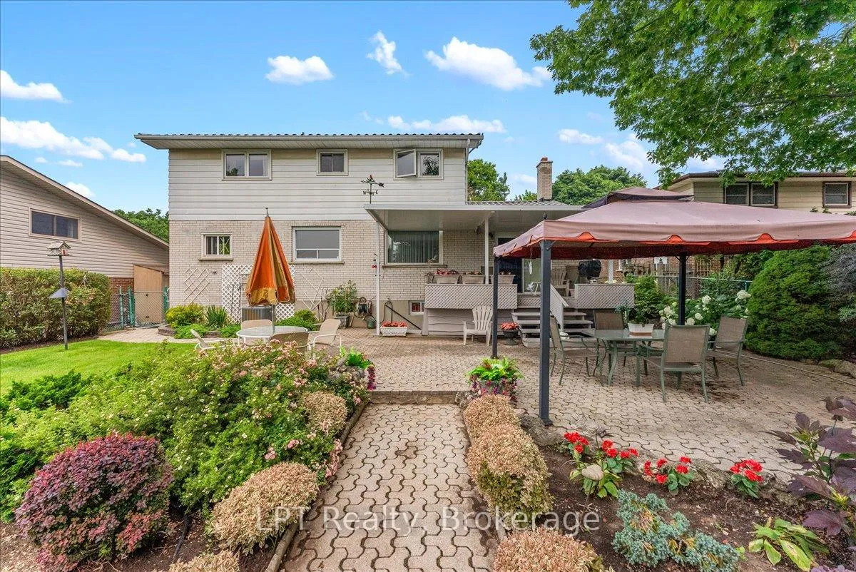 Photo 42 of 173 Switzer Drive, Oshawa, Centennial — HOMEH