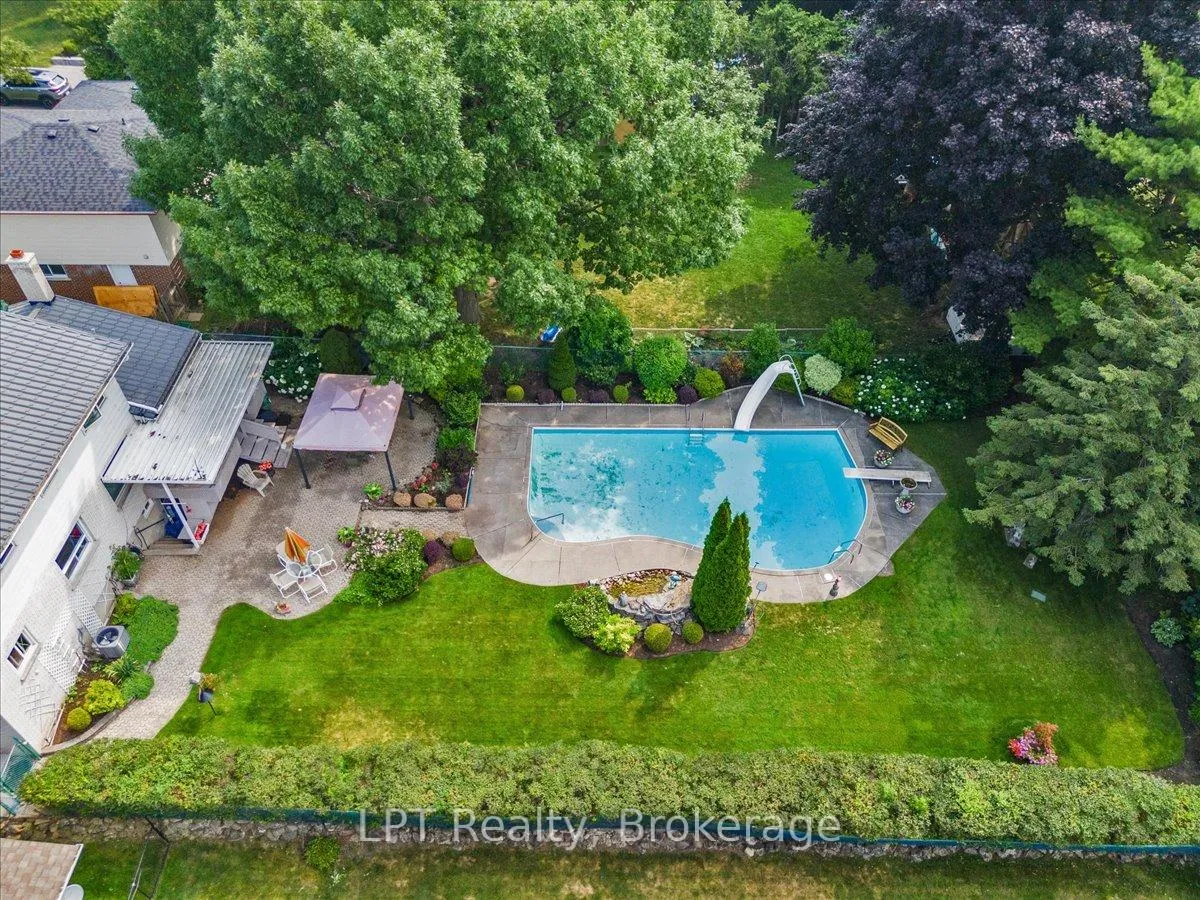 Photo 48 of 173 Switzer Drive, Oshawa, Centennial — HOMEH
