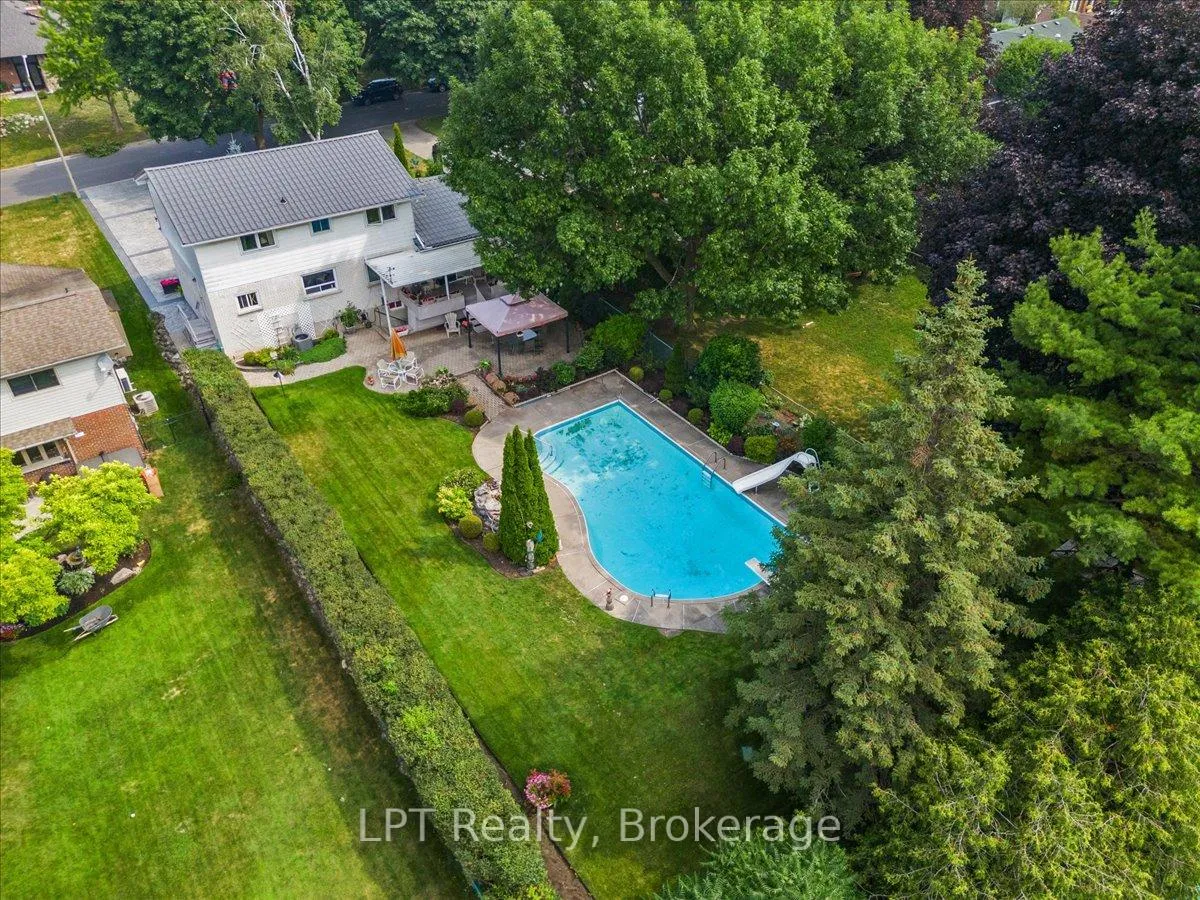 Photo 49 of 173 Switzer Drive, Oshawa, Centennial — HOMEH