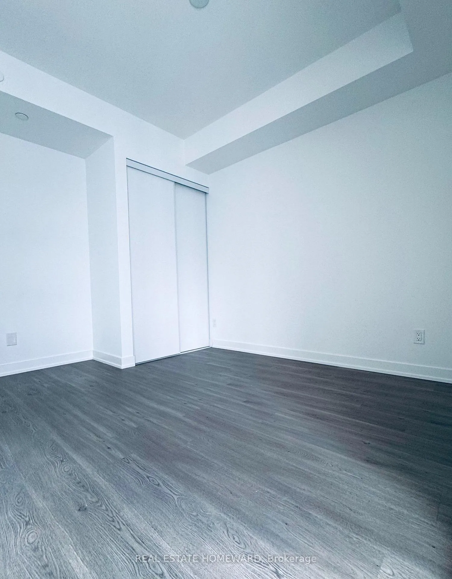 Photo 4 of Unit 4705, 8 Wellesley Street W, Toronto, Bay Street Corridor — HOMEH