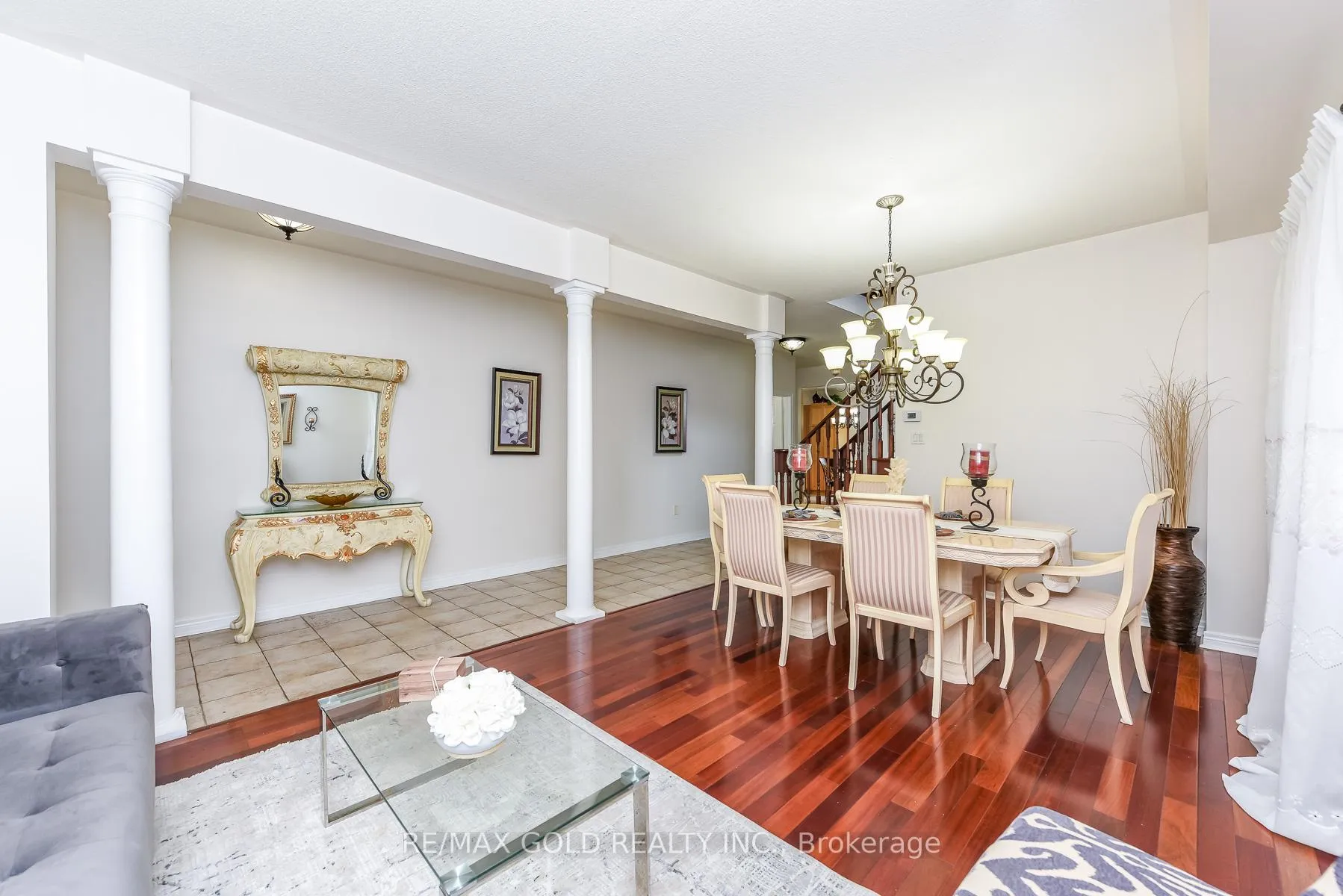 Photo 5 of 71 Gallview Lane, Brampton, Bram East — HOMEH