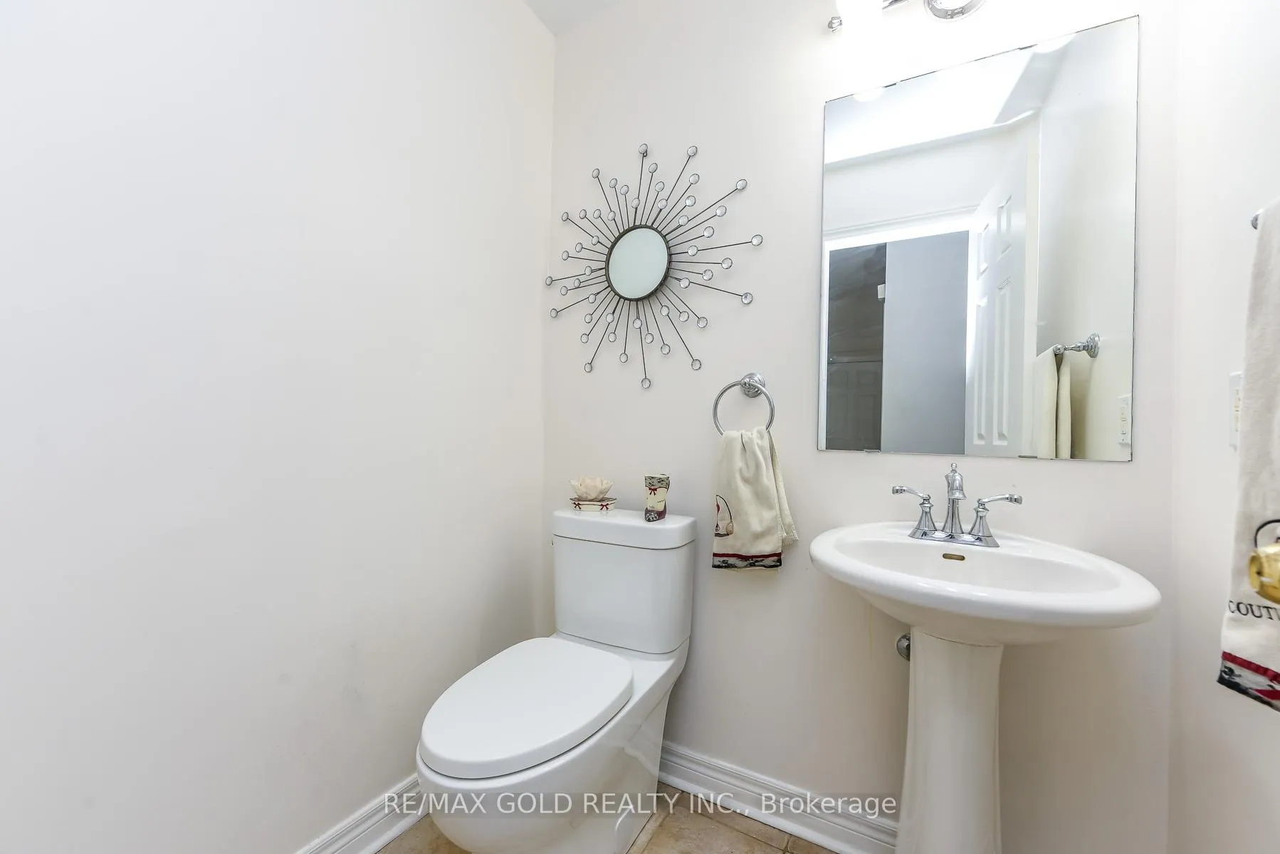 Photo 6 of 71 Gallview Lane, Brampton, Bram East — HOMEH