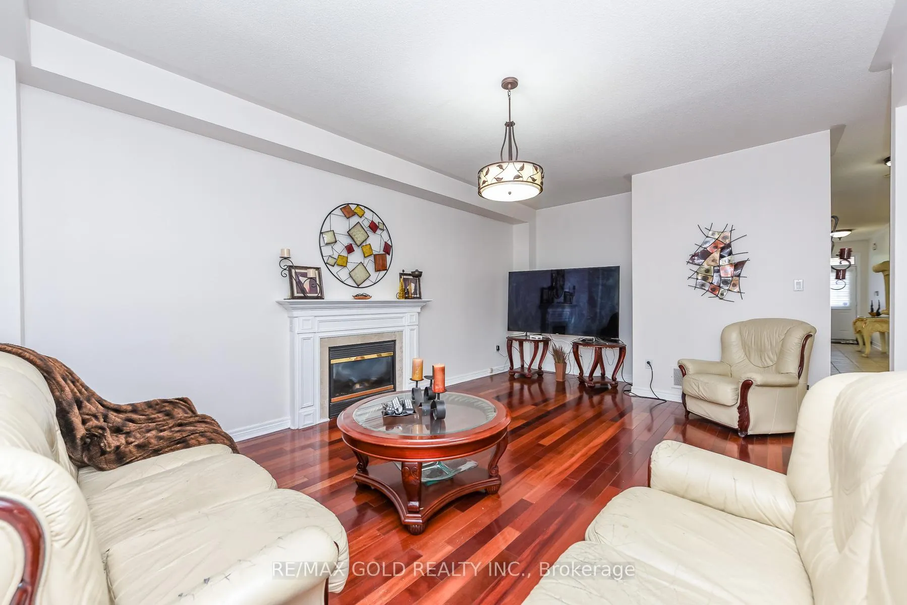 Photo 9 of 71 Gallview Lane, Brampton, Bram East — HOMEH