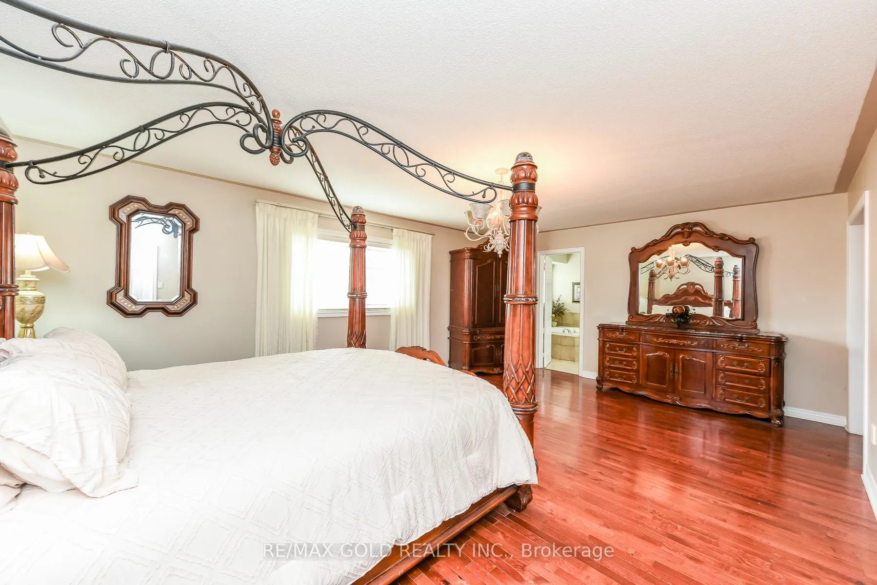 Photo 15 of 71 Gallview Lane, Brampton, Bram East — HOMEH