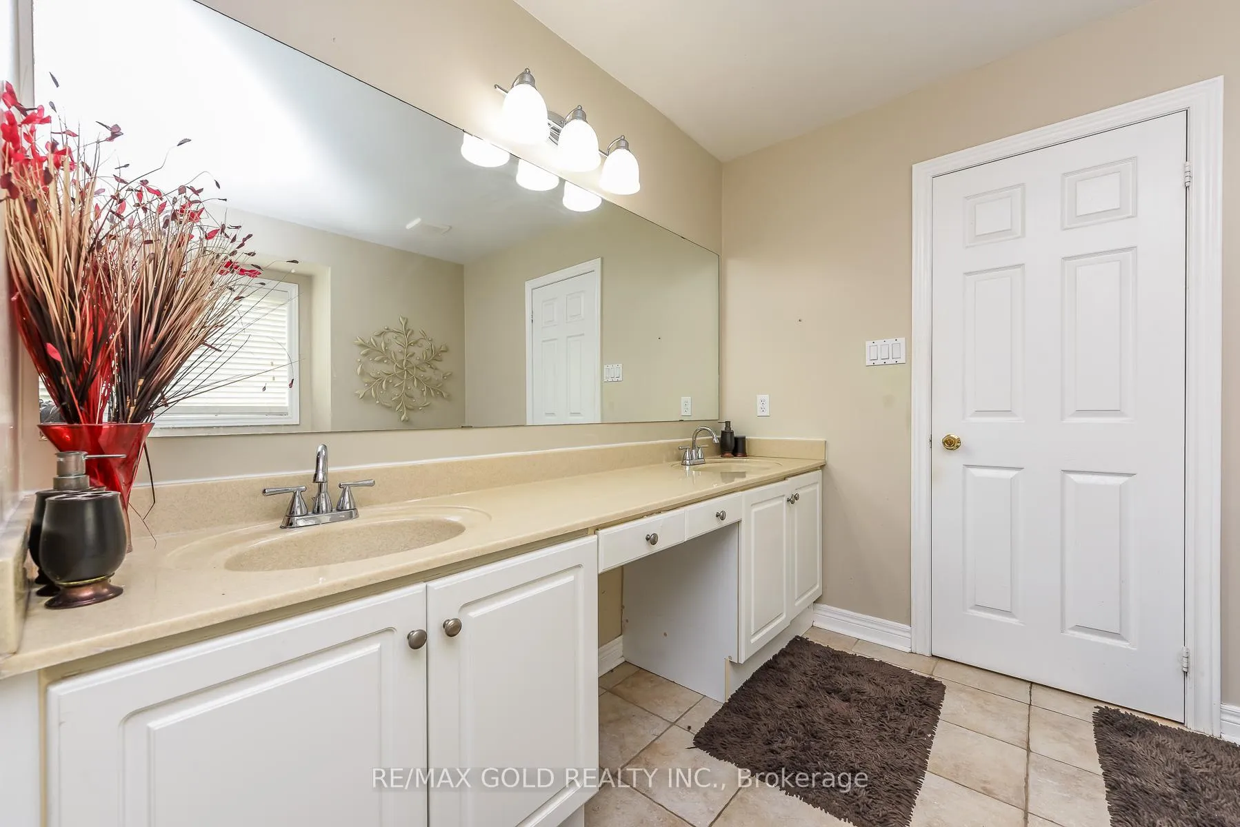 Photo 17 of 71 Gallview Lane, Brampton, Bram East — HOMEH