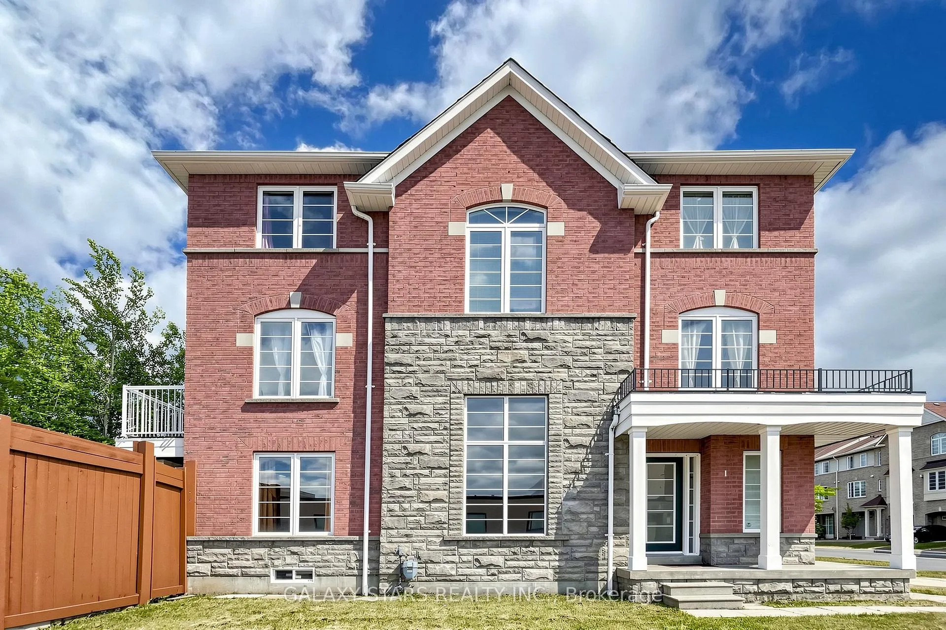 Front of 1 Stonewood Street