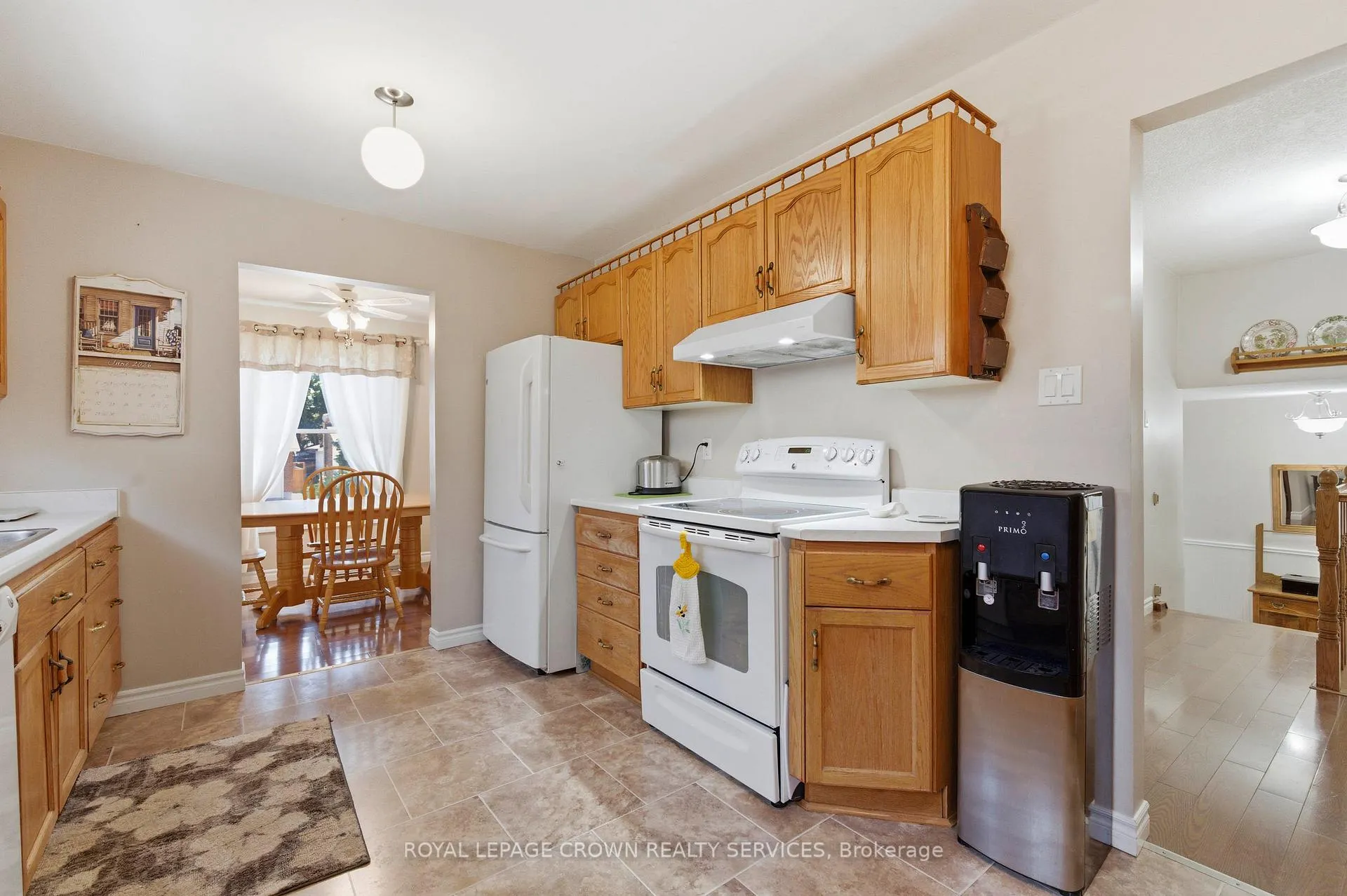 Photo 10 of 35 Barnicke Drive, Cambridge — HOMEH