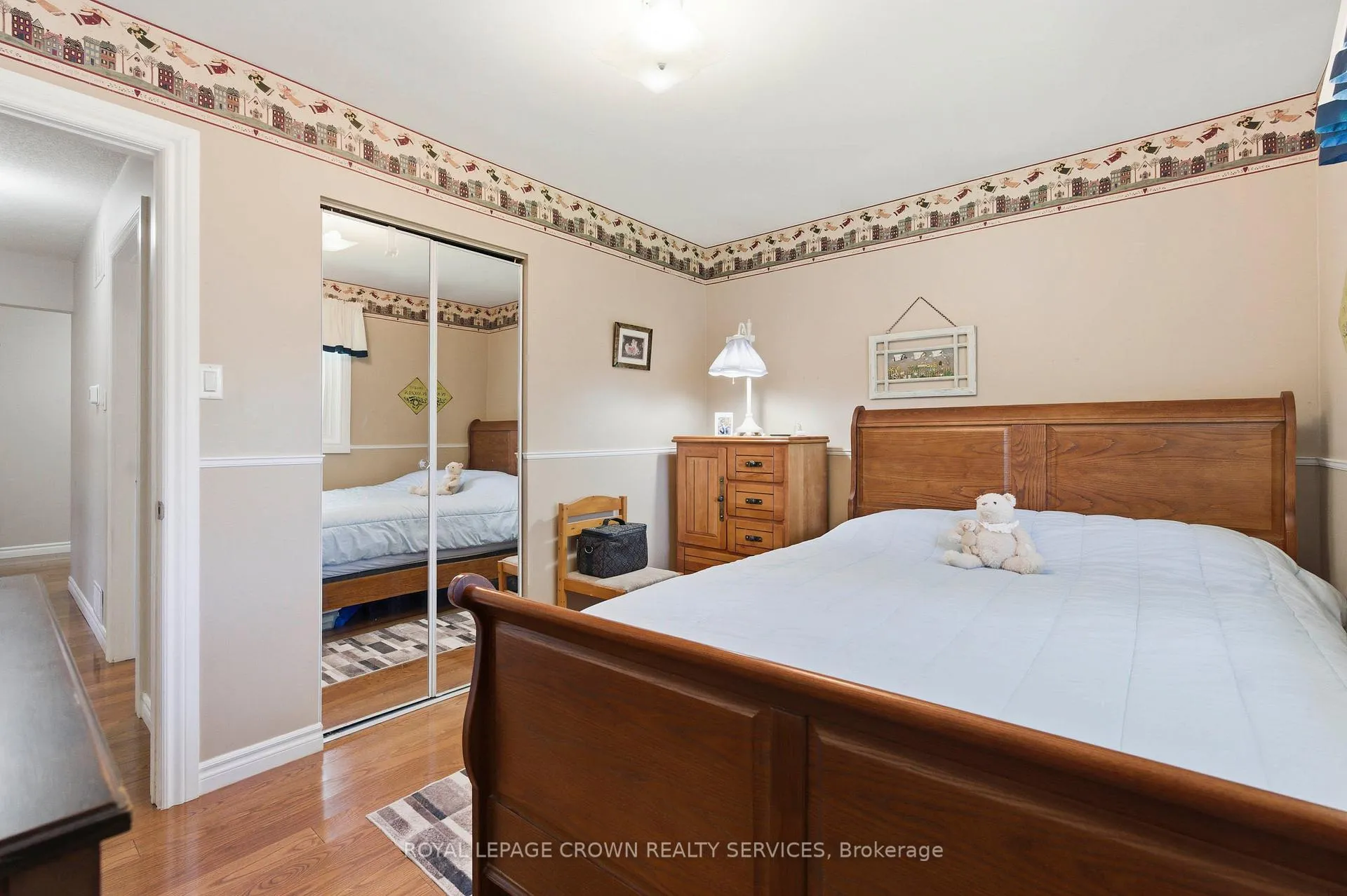 Photo 19 of 35 Barnicke Drive, Cambridge — HOMEH