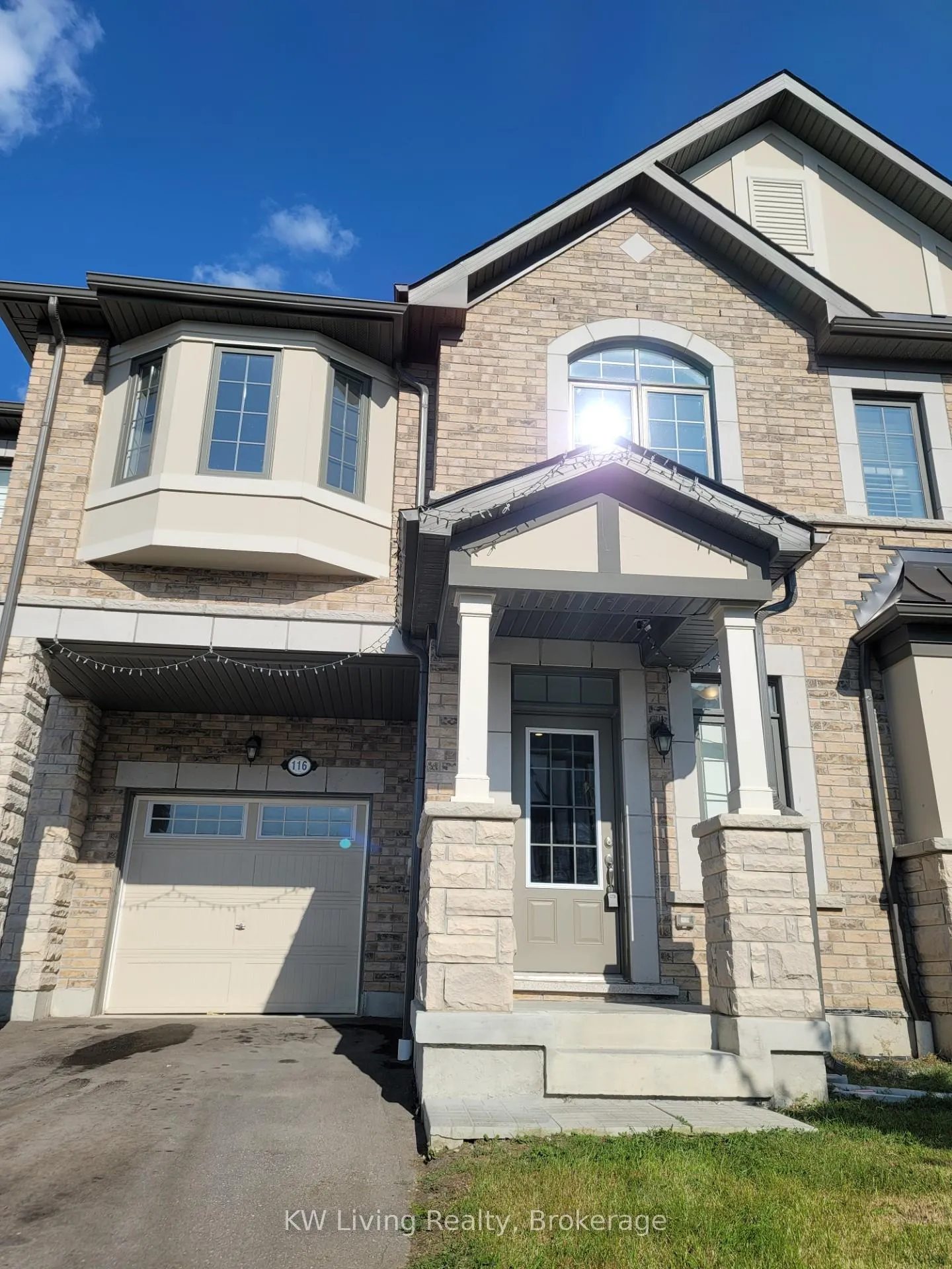 Photo 1 of 116 Coho Drive, Whitby, Lynde Creek — HOMEH