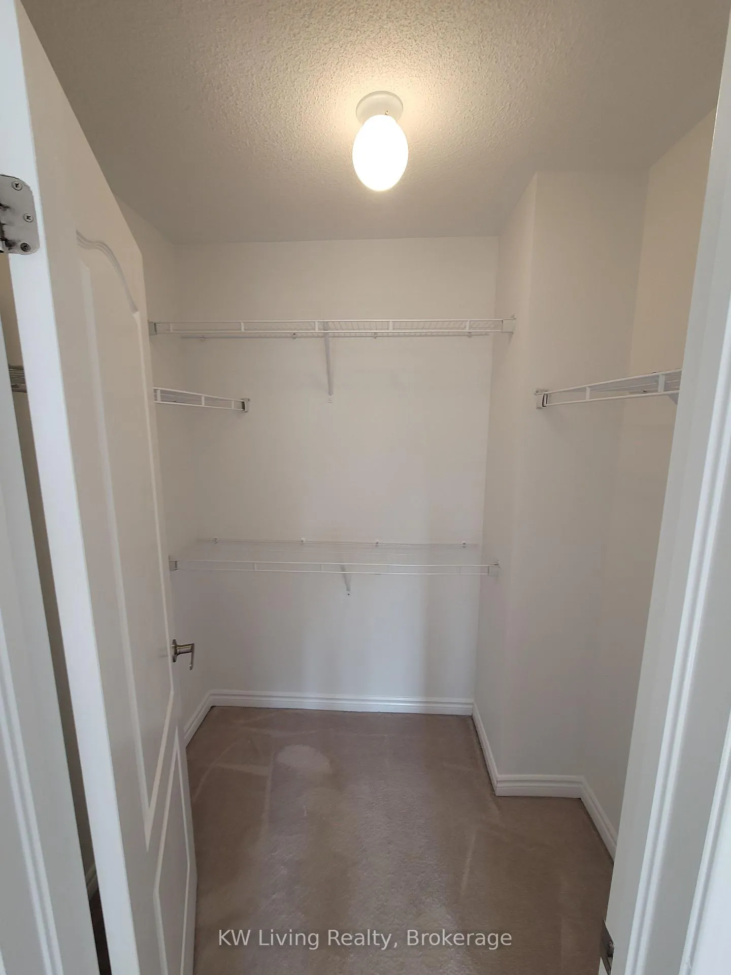 Photo 8 of 116 Coho Drive, Whitby, Lynde Creek — HOMEH