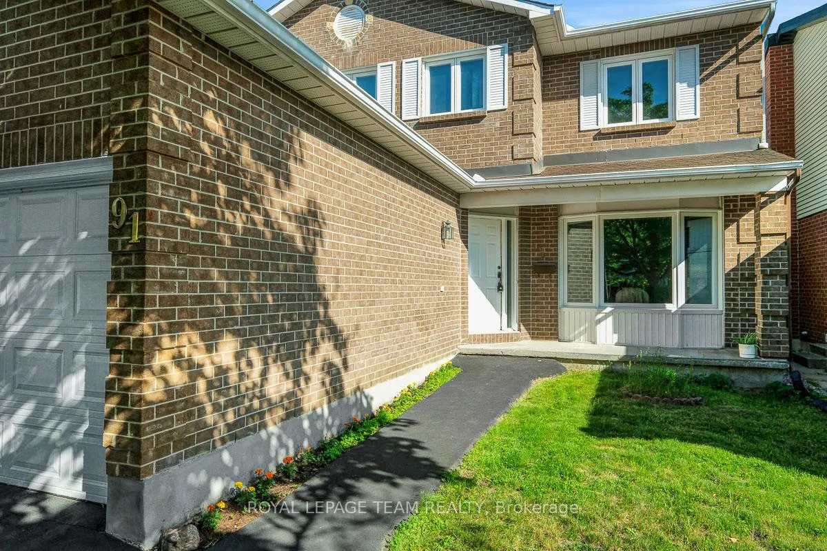 Photo 3 of 91 Dossetter Way, Ottawa, Hunt Club Park — HOMEH