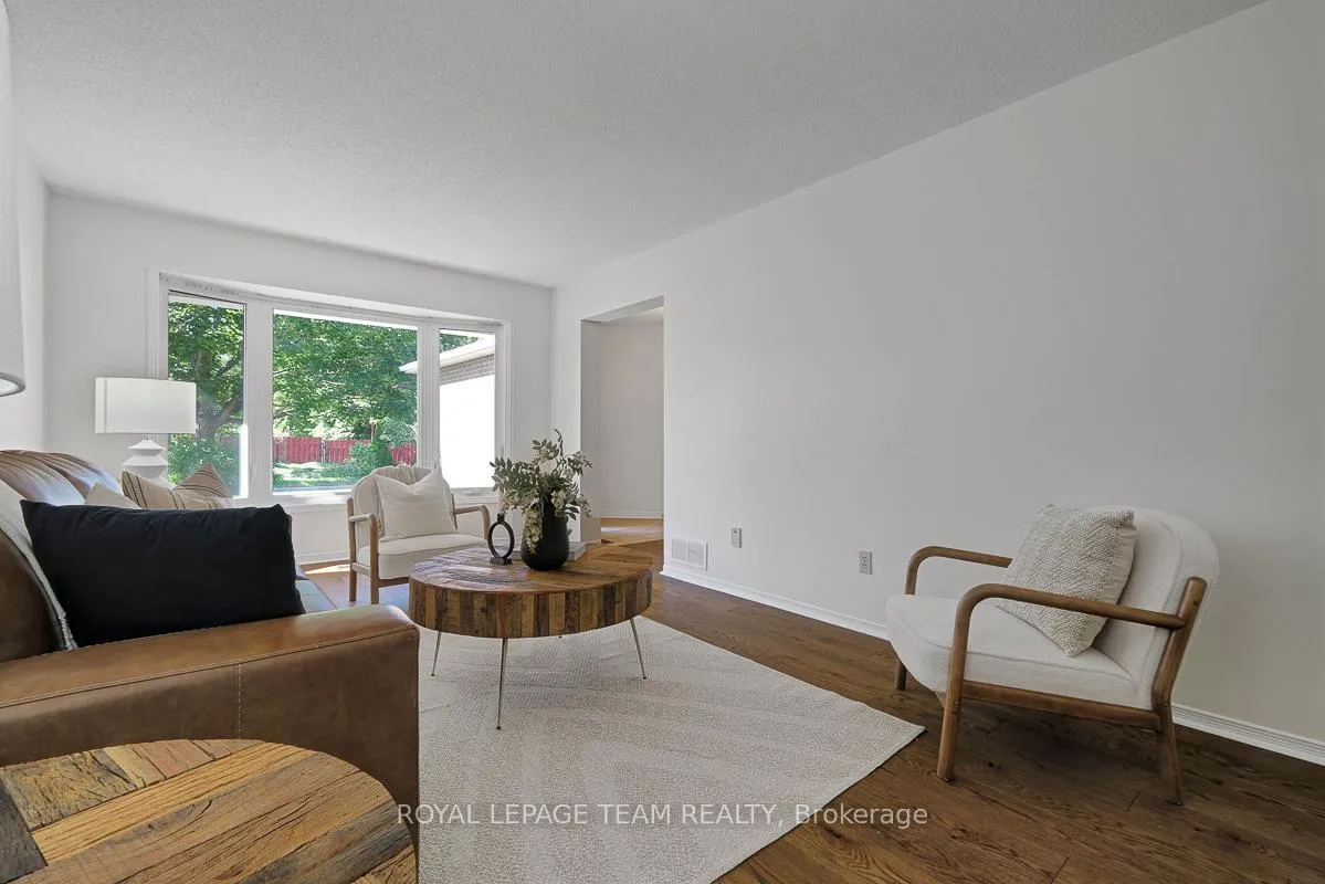 Photo 7 of 91 Dossetter Way, Ottawa, Hunt Club Park — HOMEH