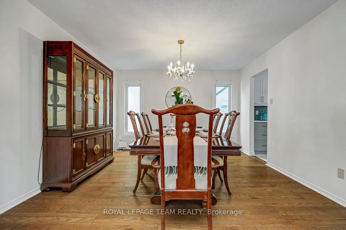 Photo 11 of 91 Dossetter Way, Ottawa, Hunt Club Park — HOMEH