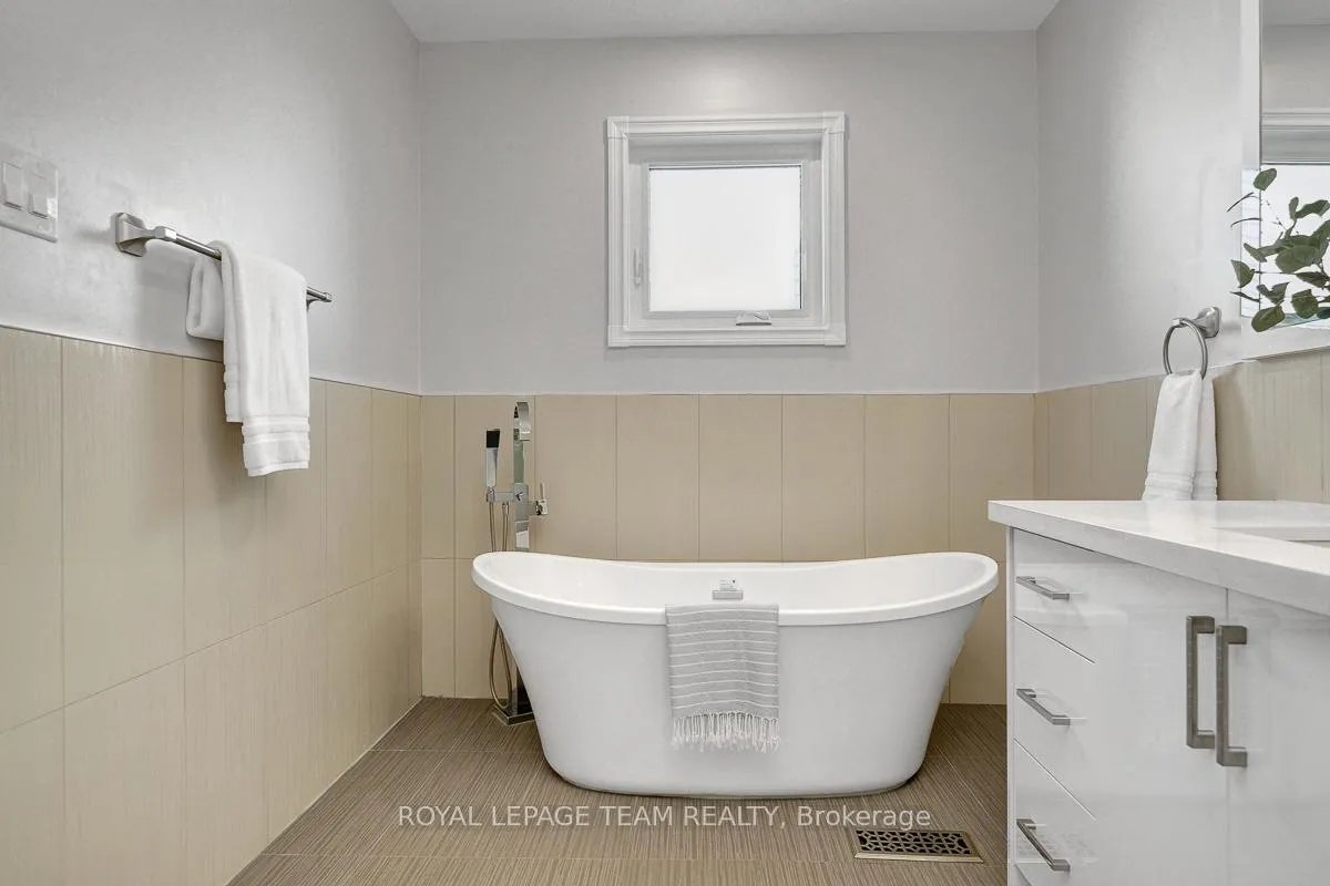Photo 28 of 91 Dossetter Way, Ottawa, Hunt Club Park — HOMEH