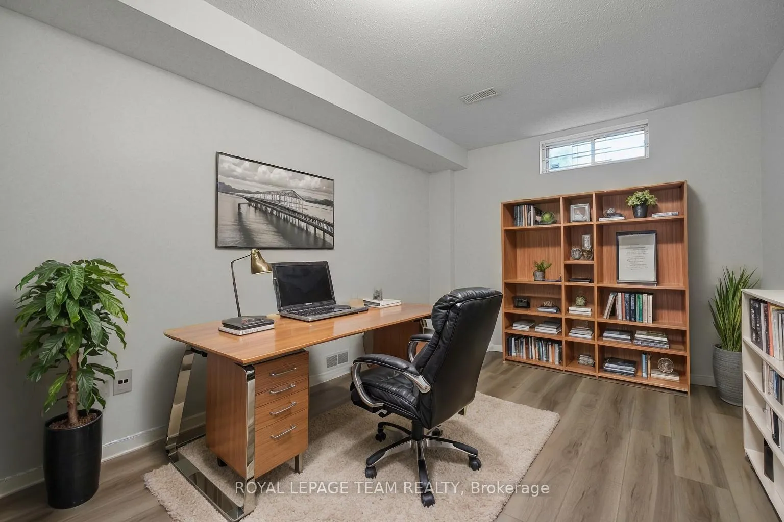 Photo 37 of 91 Dossetter Way, Ottawa, Hunt Club Park — HOMEH