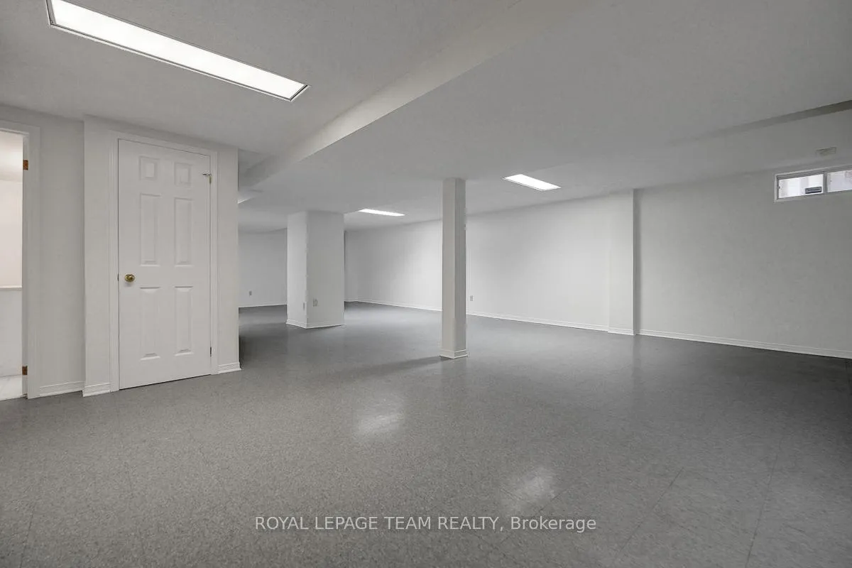 Photo 40 of 91 Dossetter Way, Ottawa, Hunt Club Park — HOMEH